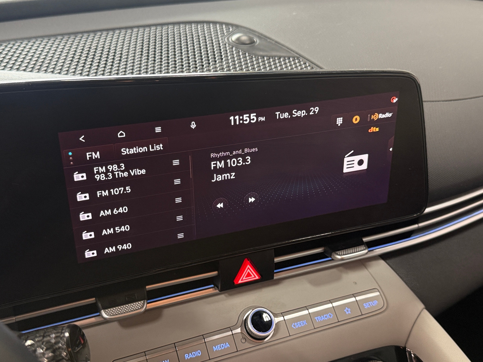 Thumbnail: 2022 Hyundai Elantra - 3
