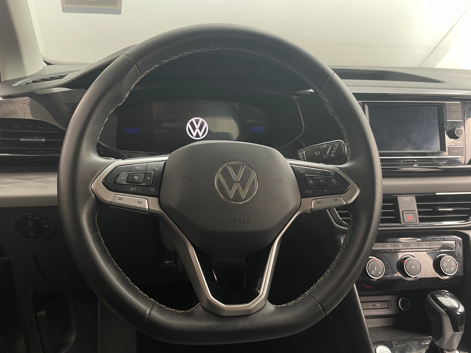 Thumbnail: 2024 Volkswagen Taos - 5