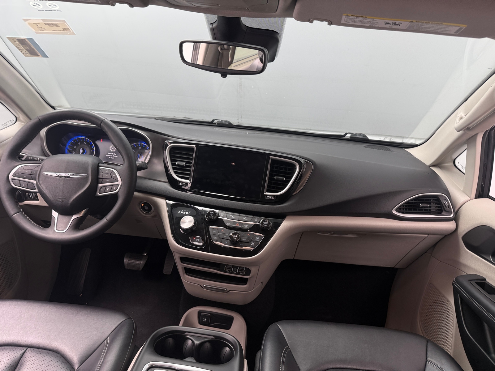 Thumbnail: 2024 Chrysler Pacifica - 2