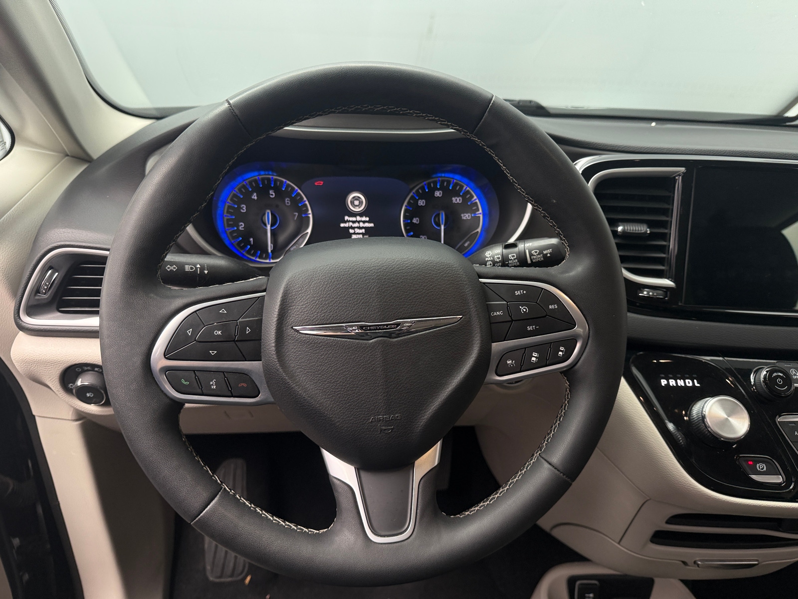 Thumbnail: 2024 Chrysler Pacifica - 4