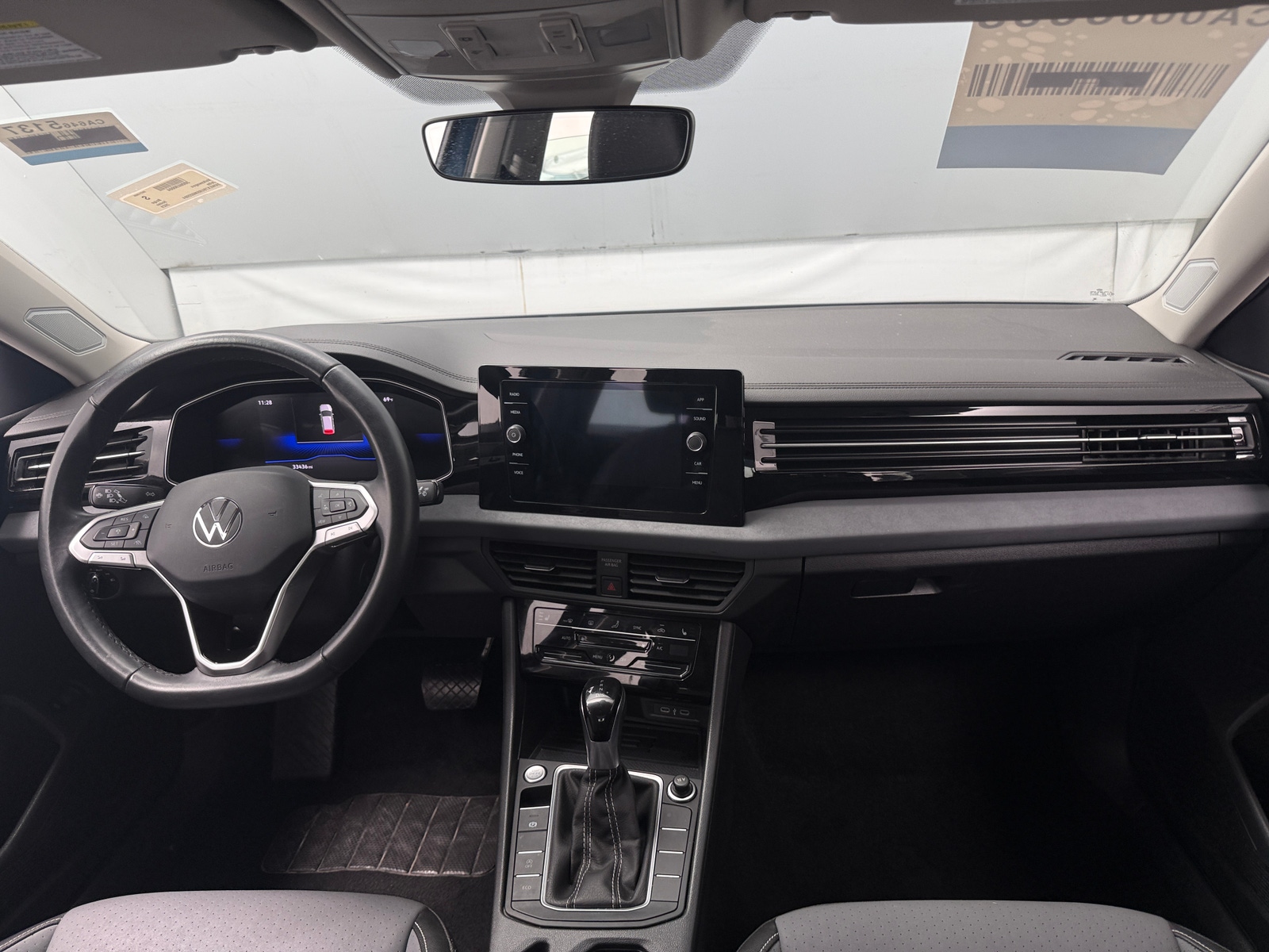Thumbnail: 2025 Volkswagen Jetta - 3