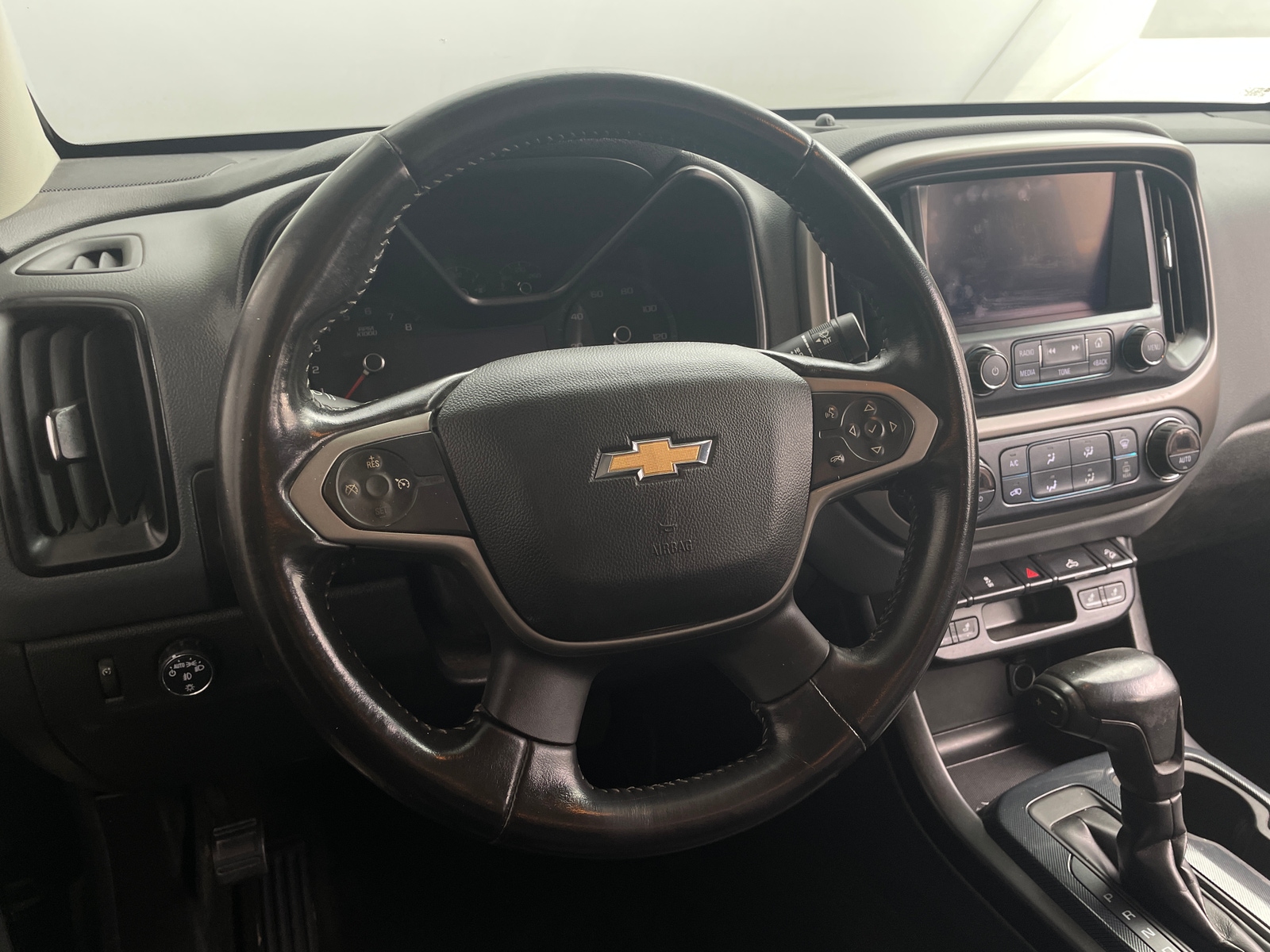 Thumbnail: 2017 Chevrolet Colorado - 4