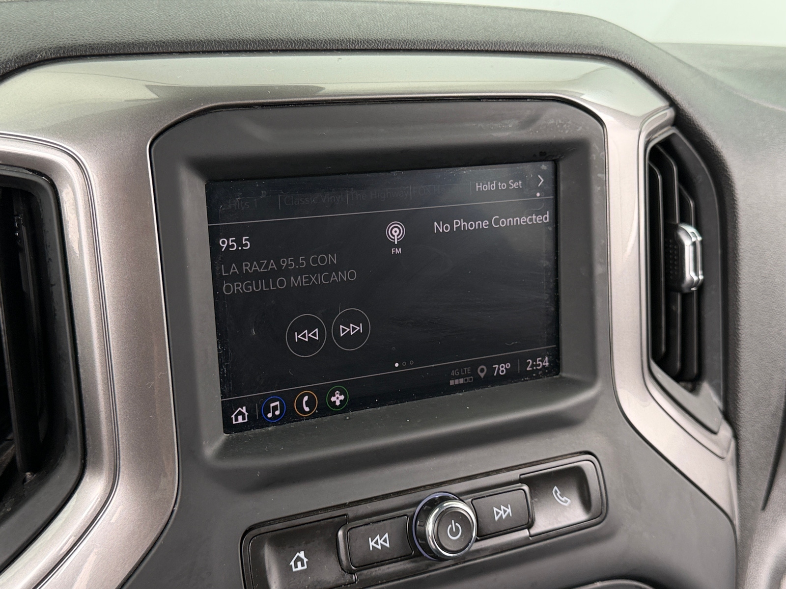 Thumbnail: 2024 Chevrolet Silverado 1500 - 4