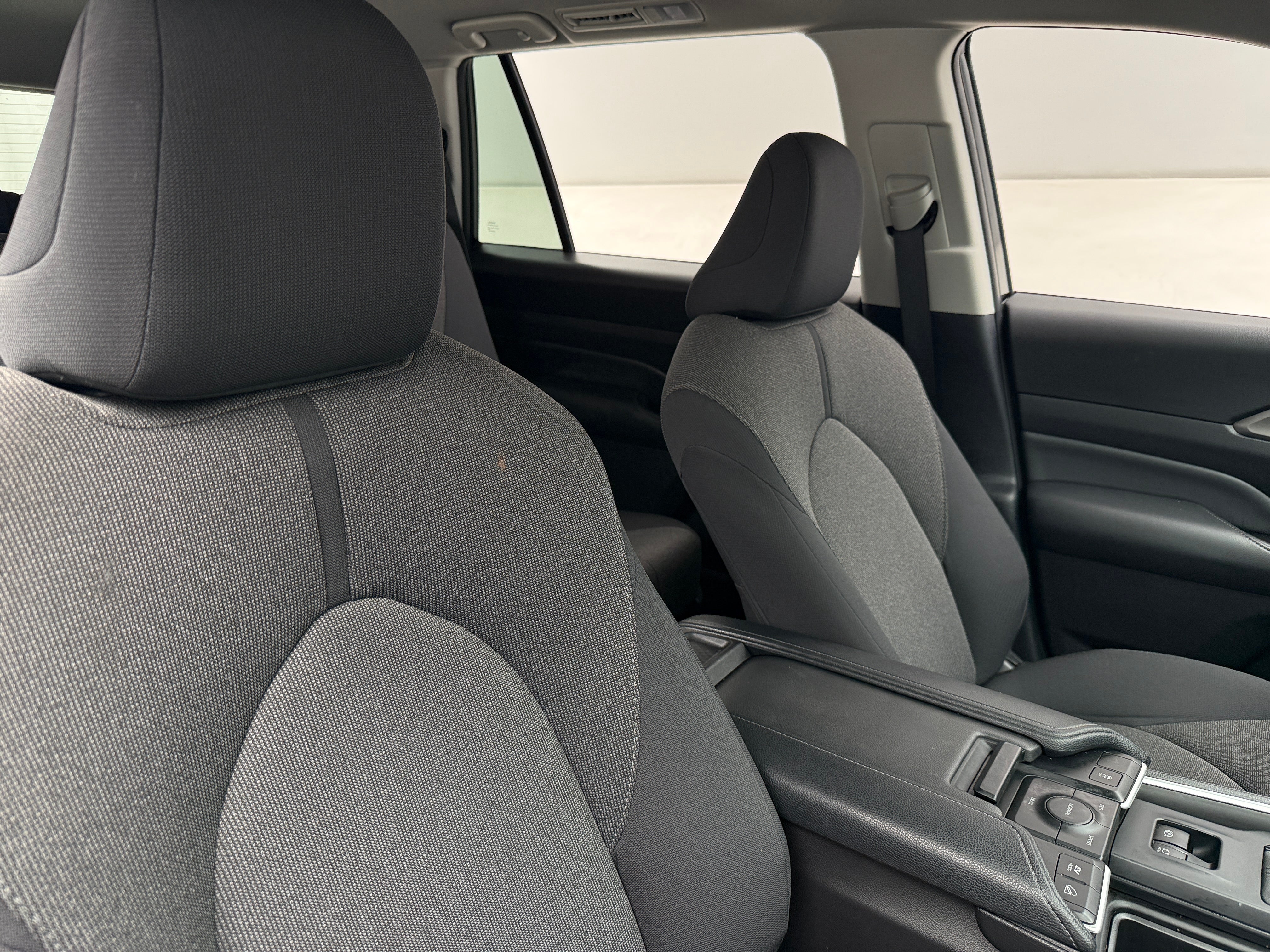 2025 Toyota Grand Highlander LE