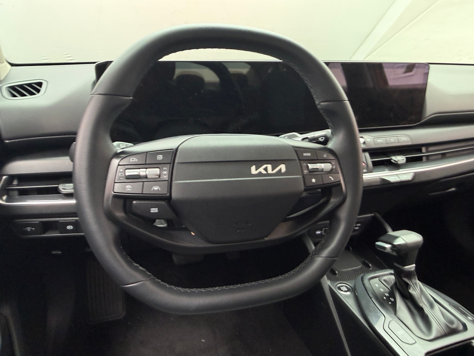 Thumbnail: 2025 Kia K4 - 5