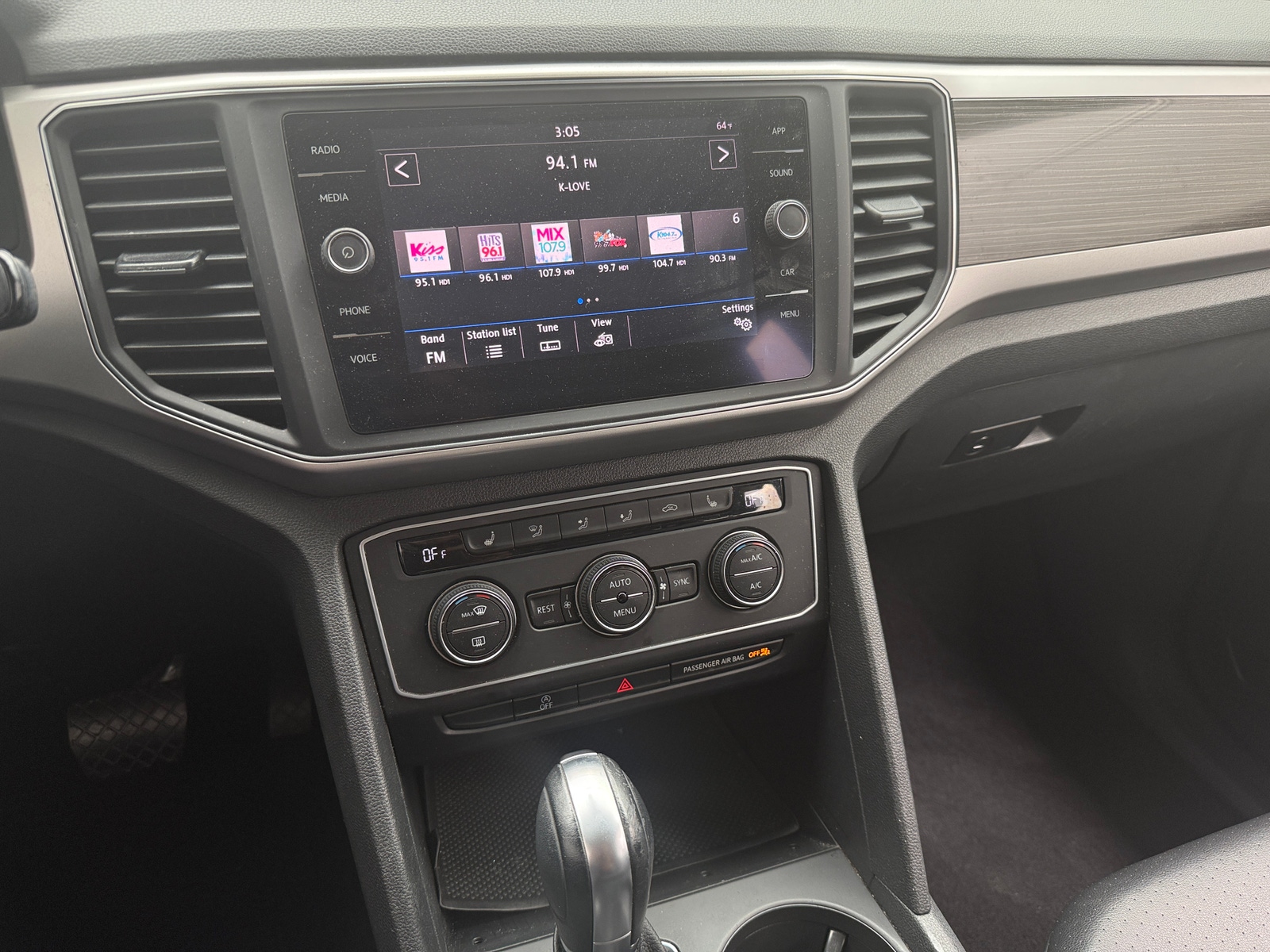 Thumbnail: 2018 Volkswagen Atlas - 4