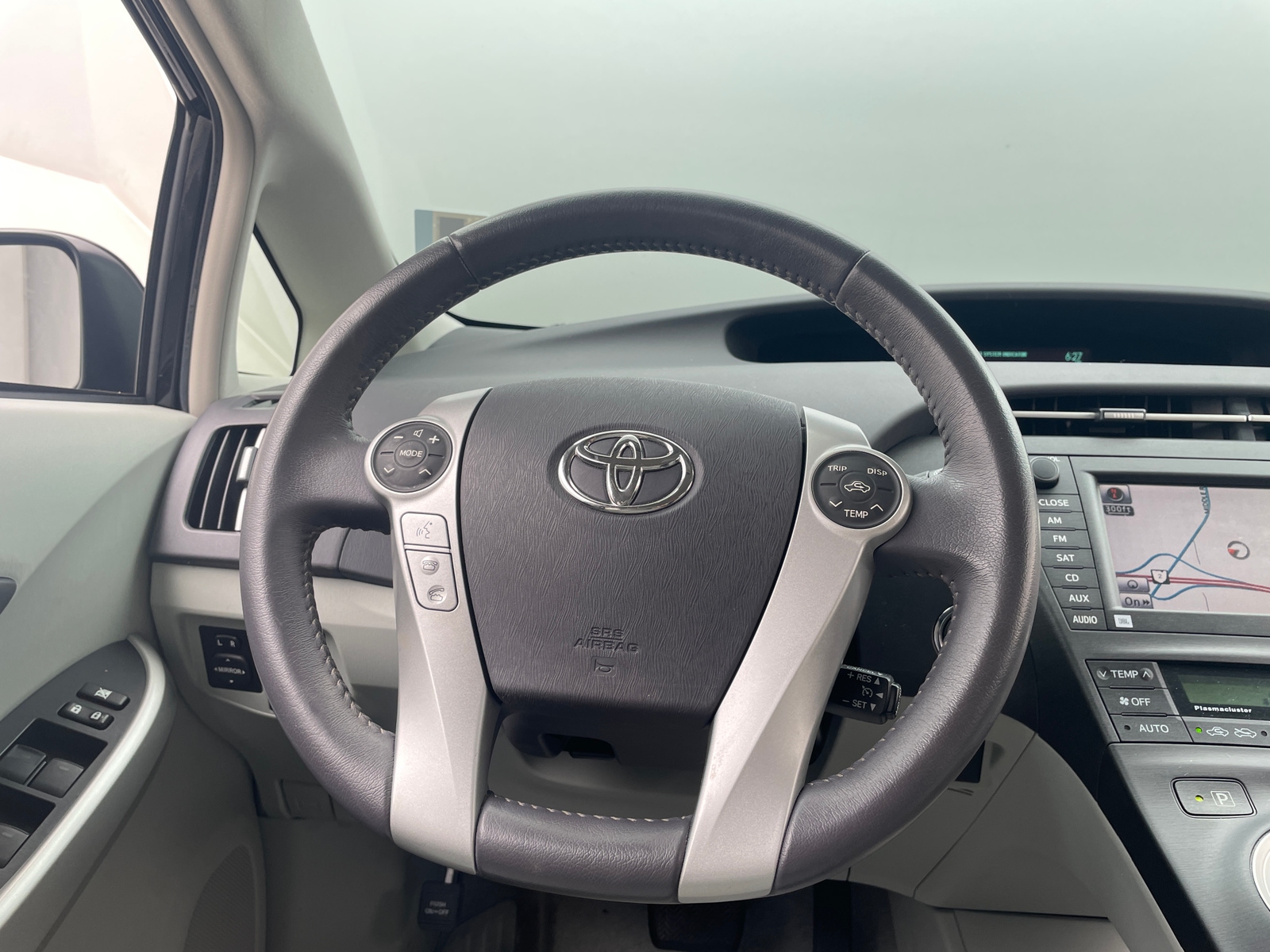 Thumbnail: 2010 Toyota Prius - 4