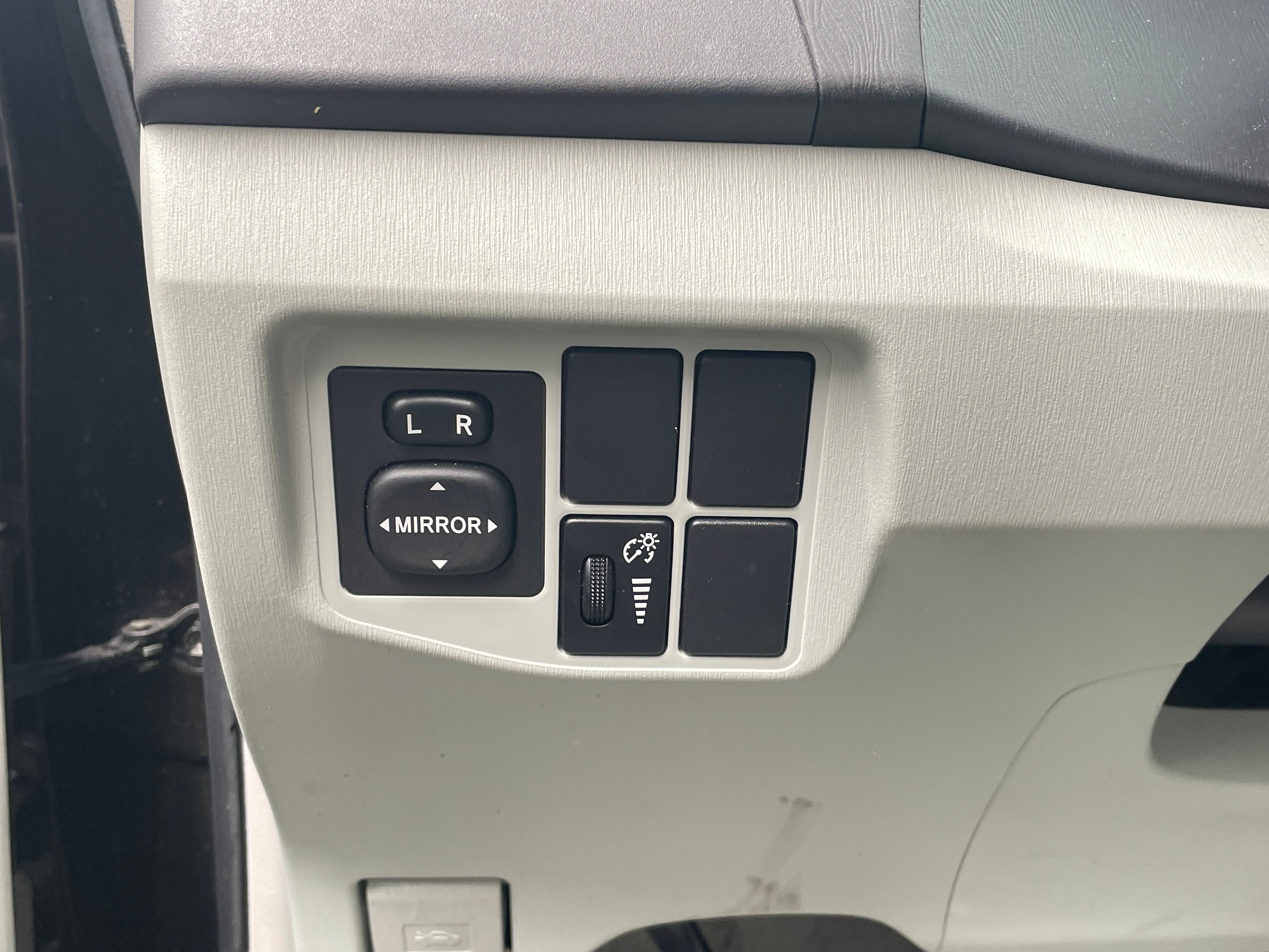 2010 Toyota Prius IV