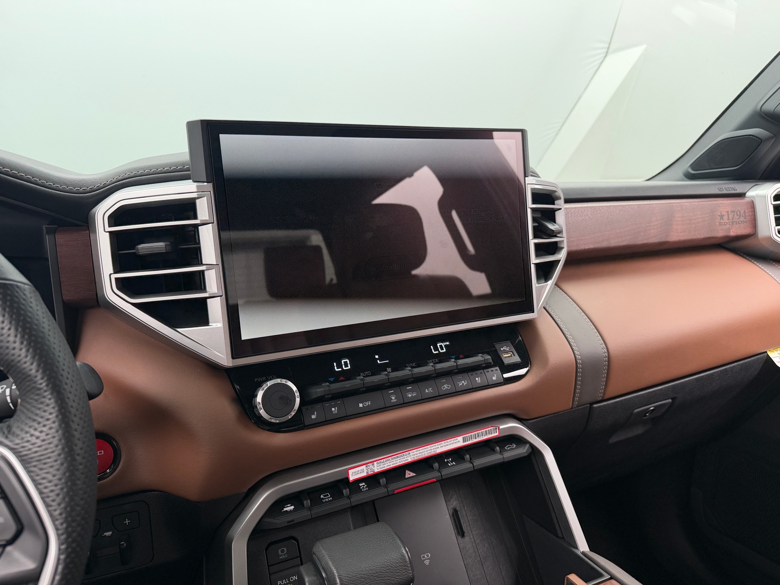 Thumbnail: 2025 Toyota Tundra - 3