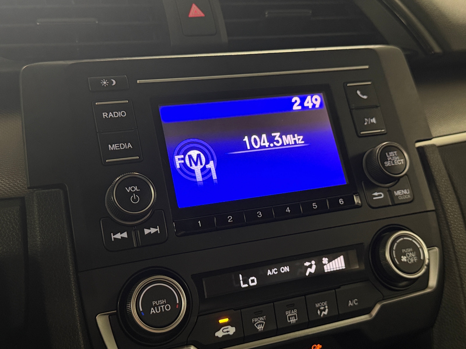Thumbnail: 2018 Honda Civic - 4