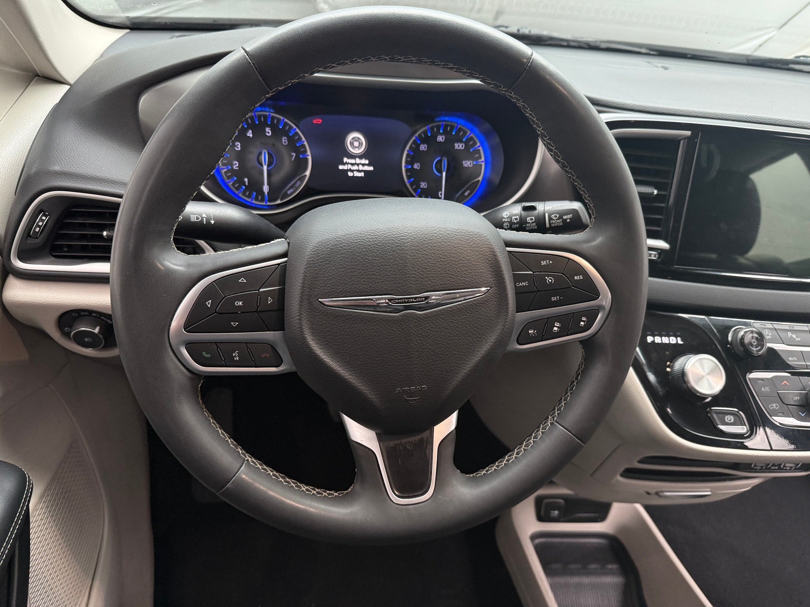 Thumbnail: 2024 Chrysler Pacifica - 4