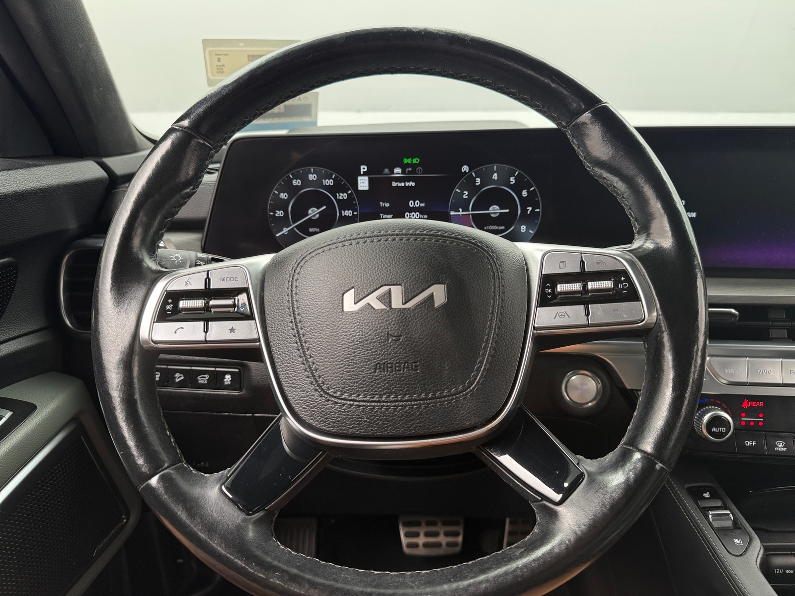 Thumbnail: 2023 Kia Telluride - 4