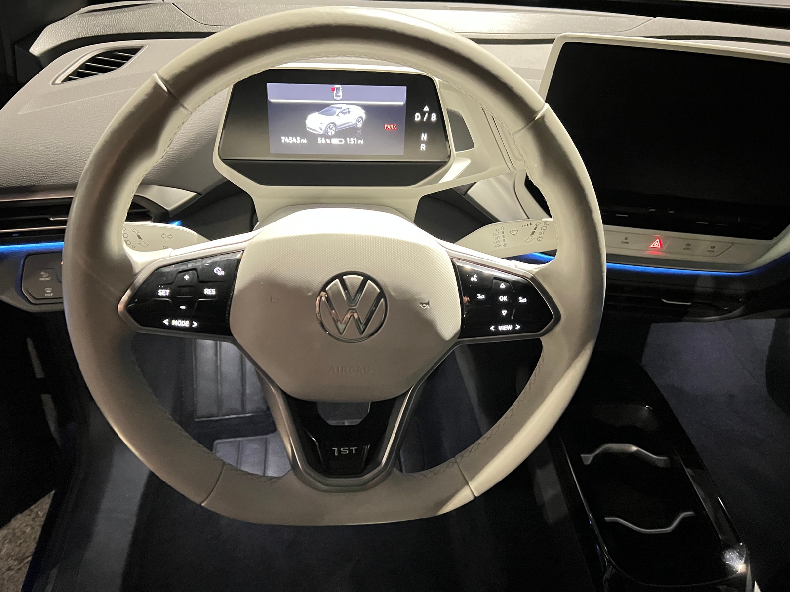 Thumbnail: 2021 Volkswagen ID.4 - 4
