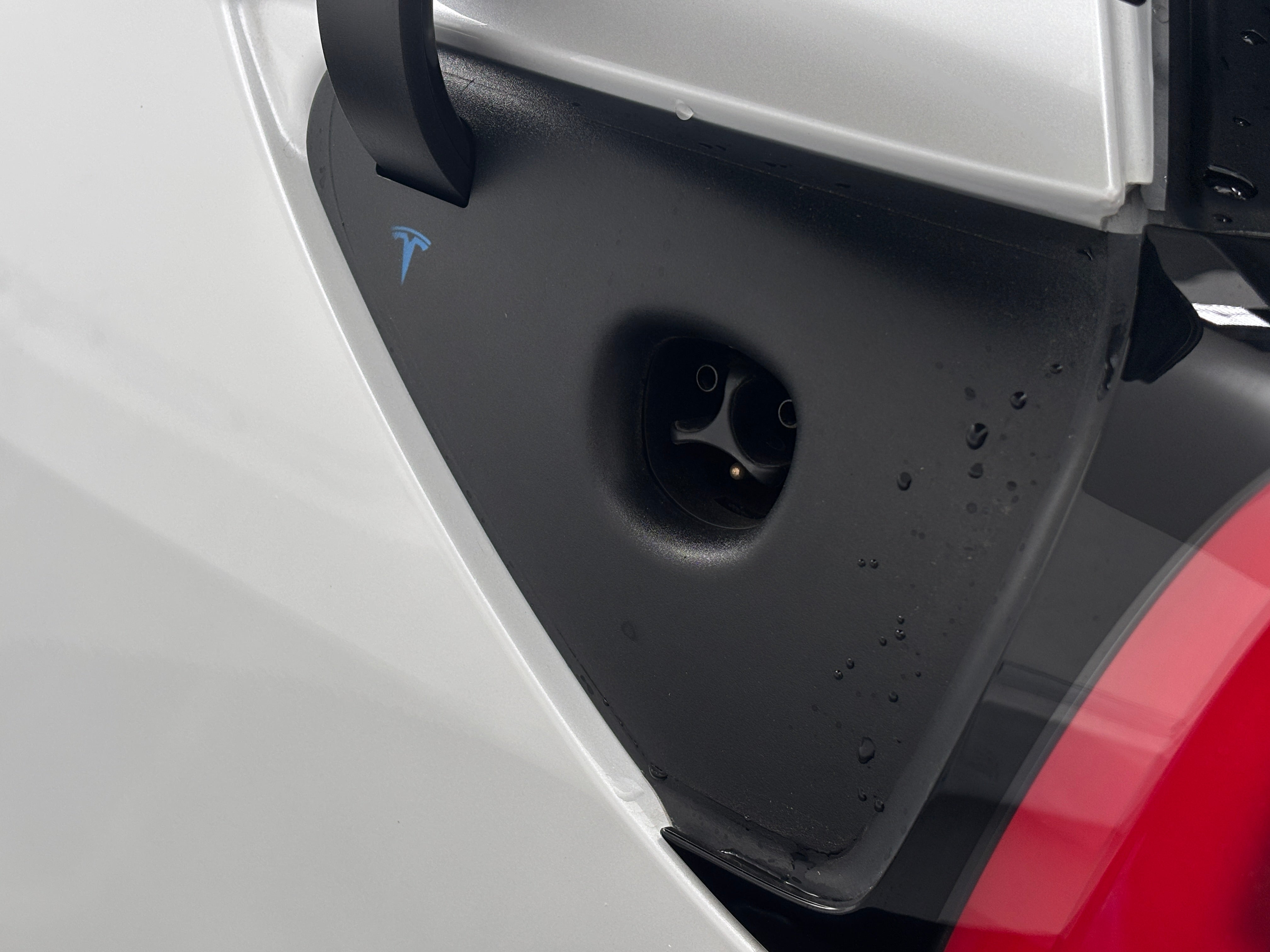 Used 2020 Tesla Model Y Long Range with VIN 5YJYGDEEXLF059721 for sale in Auburn, WA