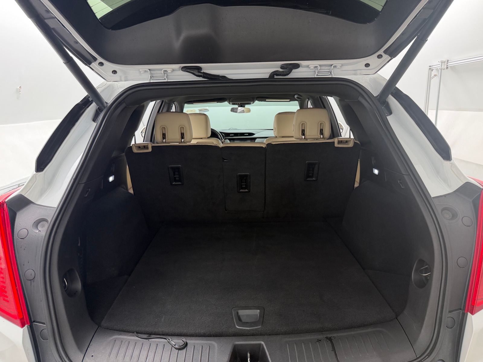 Thumbnail: 2019 Cadillac XT5 - 6