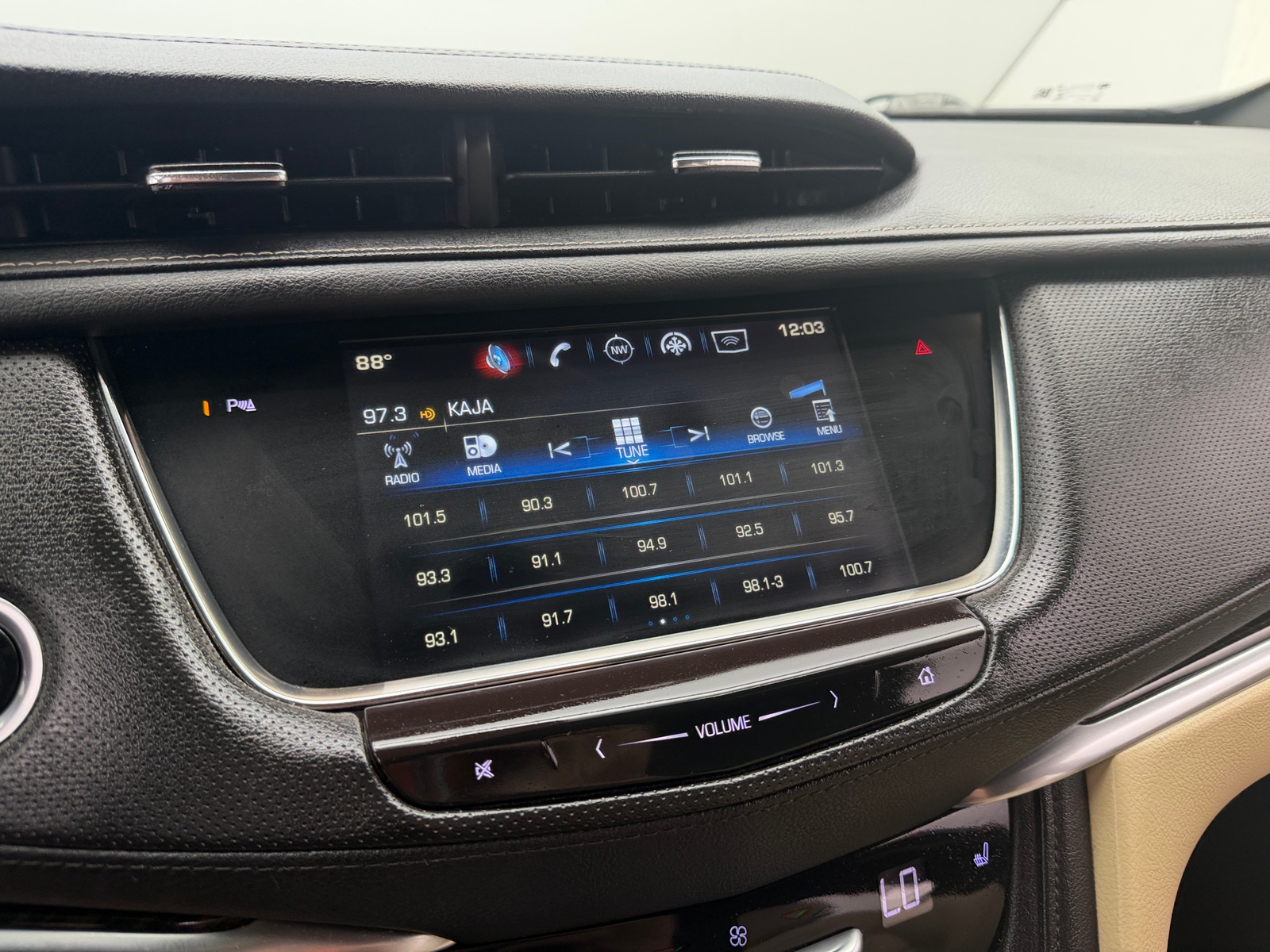 Thumbnail: 2019 Cadillac XT5 - 3