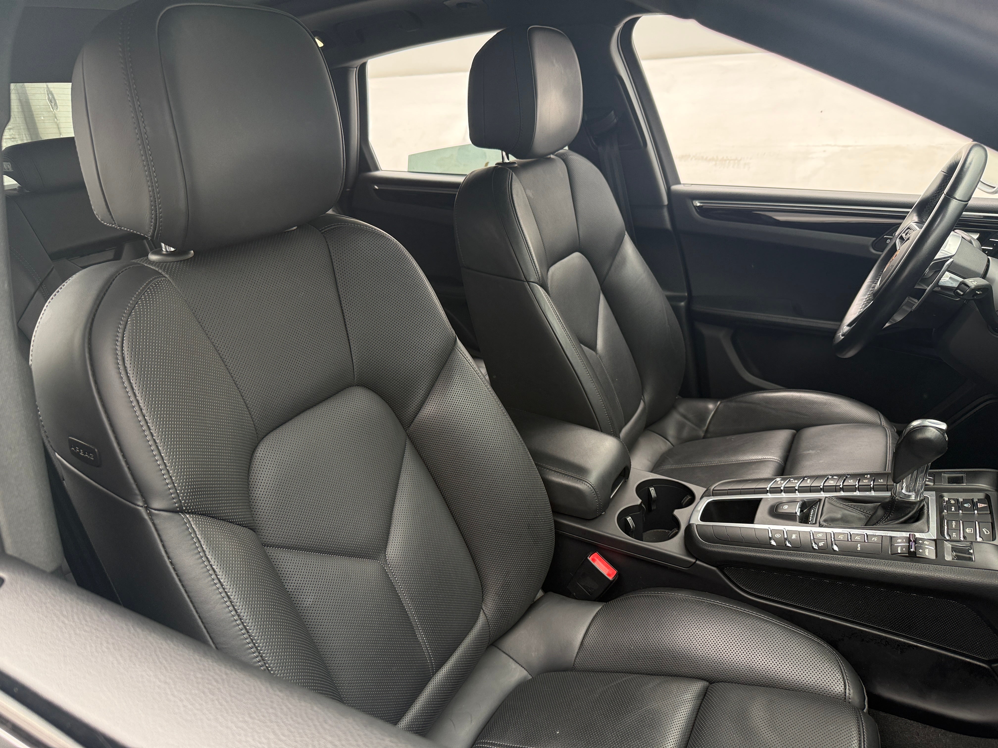 2021 Porsche Macan