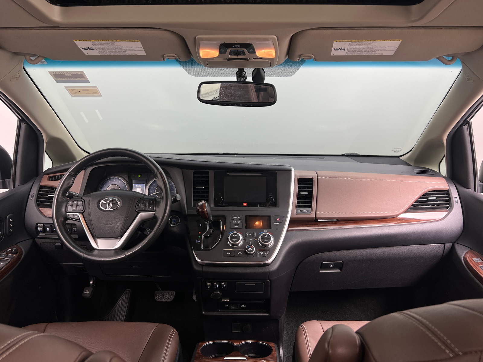 Thumbnail: 2015 Toyota Sienna - 2