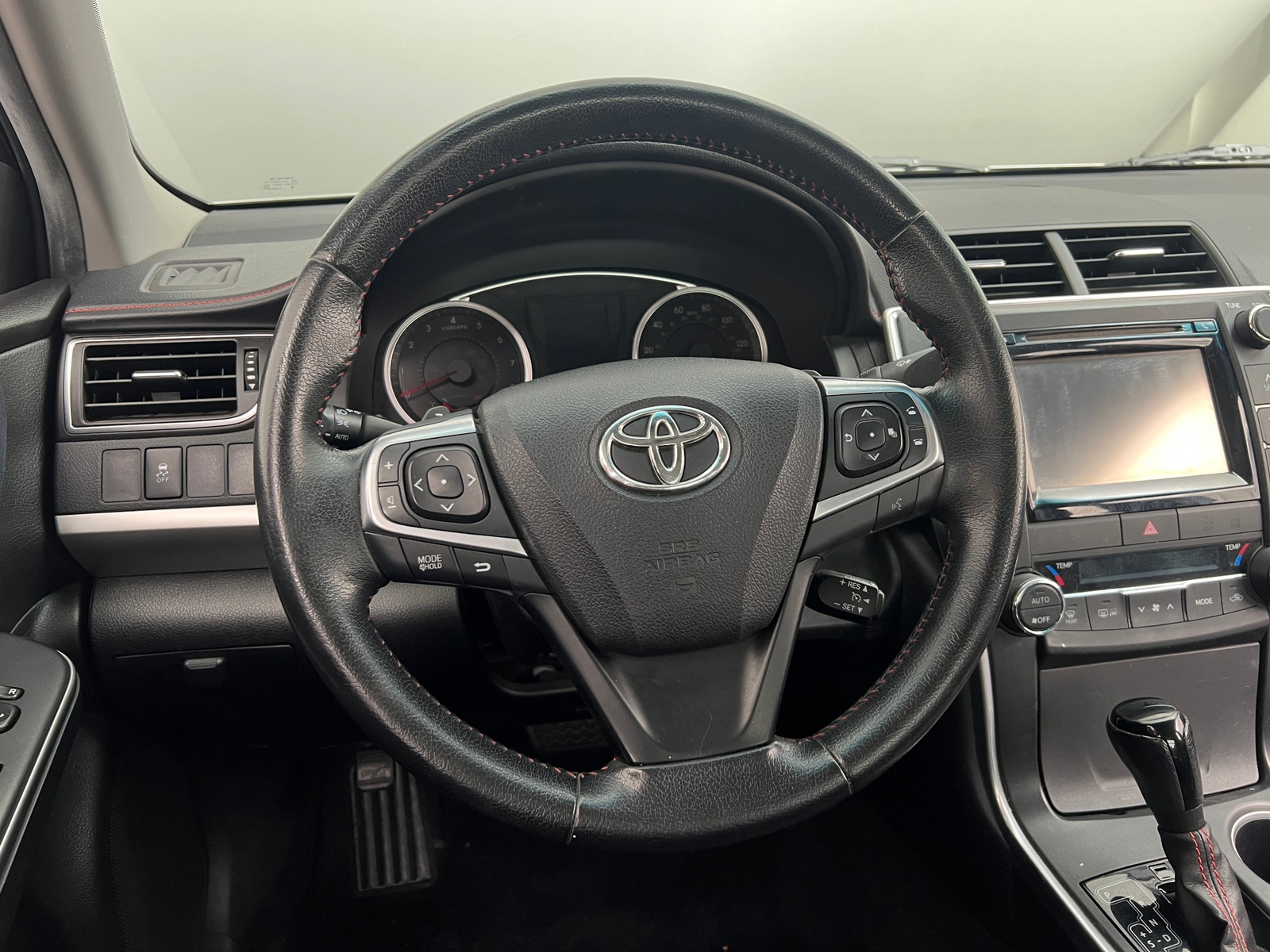Thumbnail: 2015 Toyota Camry - 5