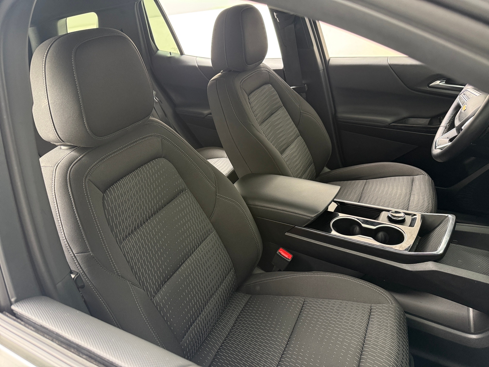 Thumbnail: 2026 Chevrolet Equinox - 2