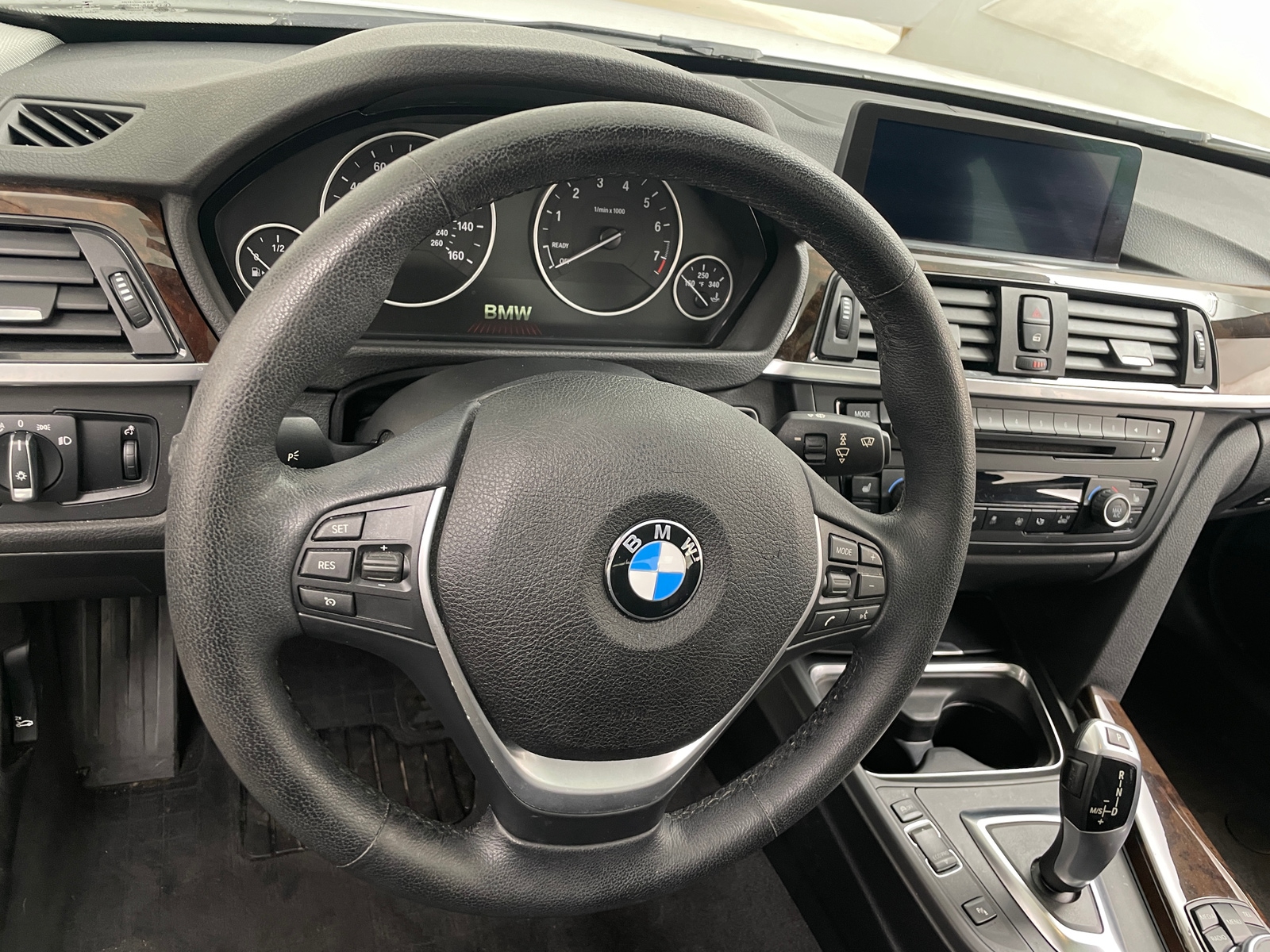 Thumbnail: 2015 BMW 3 Series - 4