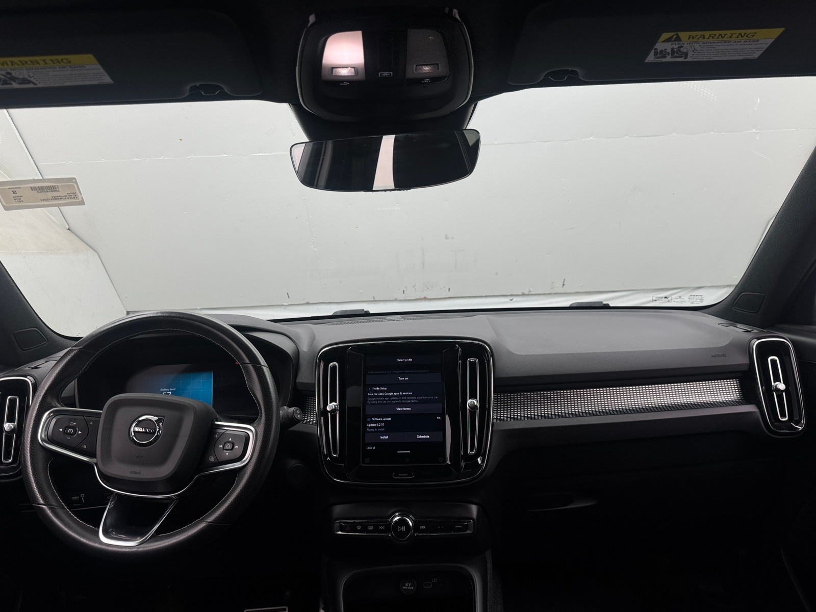 Thumbnail: 2021 Volvo XC40 - 3
