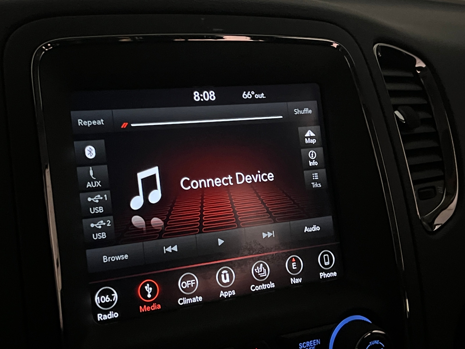 Thumbnail: 2018 Dodge Durango - 3