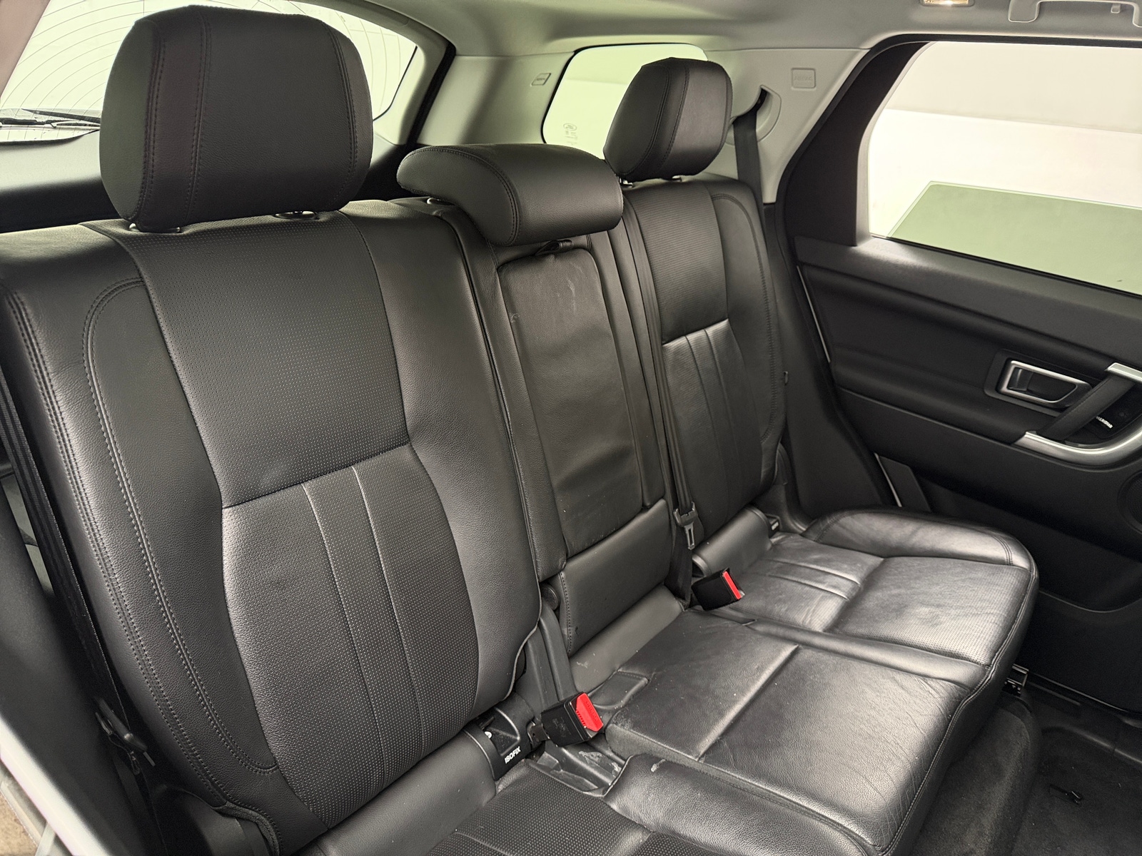 Thumbnail: 2019 Land Rover Discovery Sport - 5