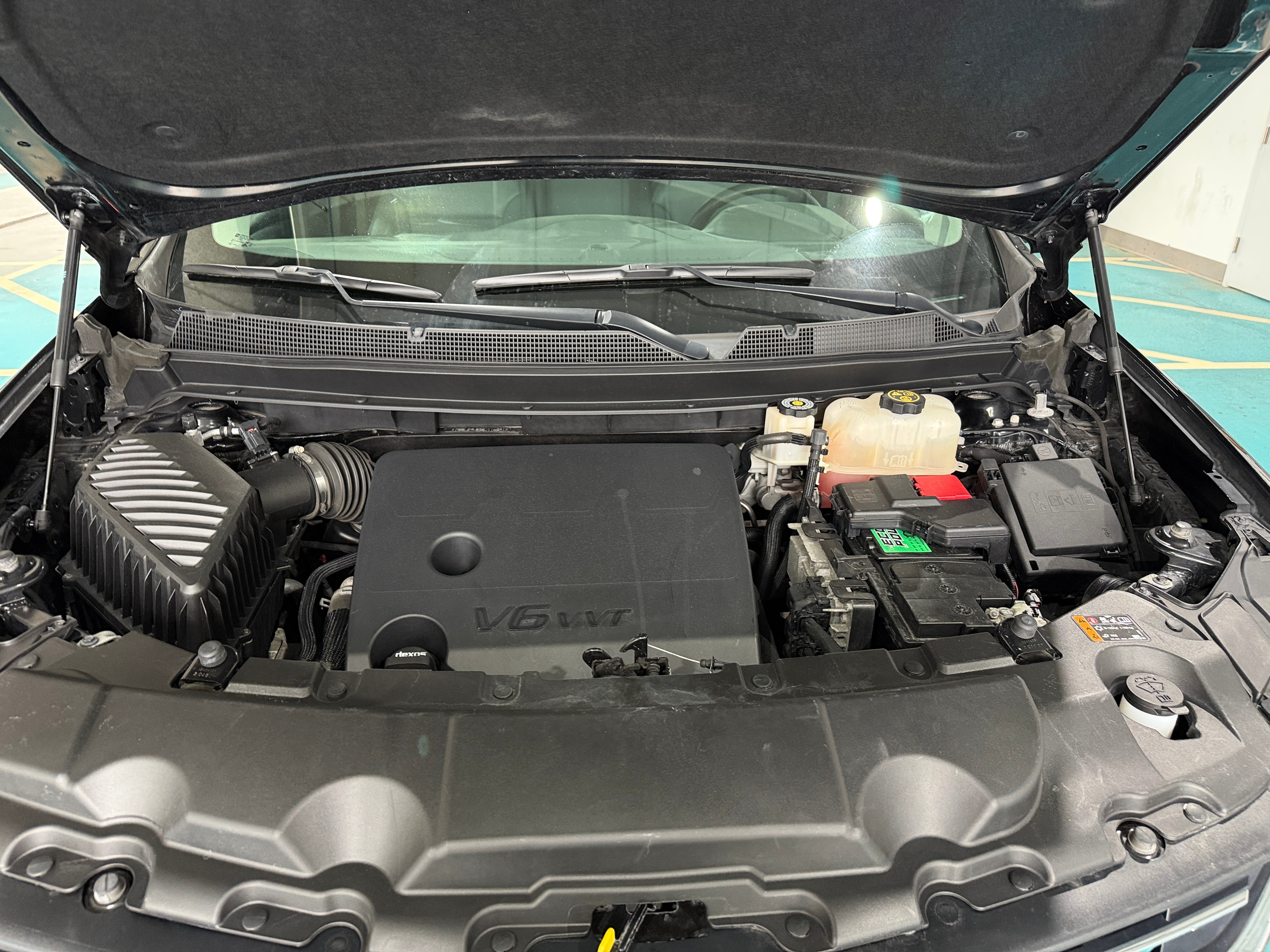 2021 Chevrolet Traverse 3LT - Photo 2
