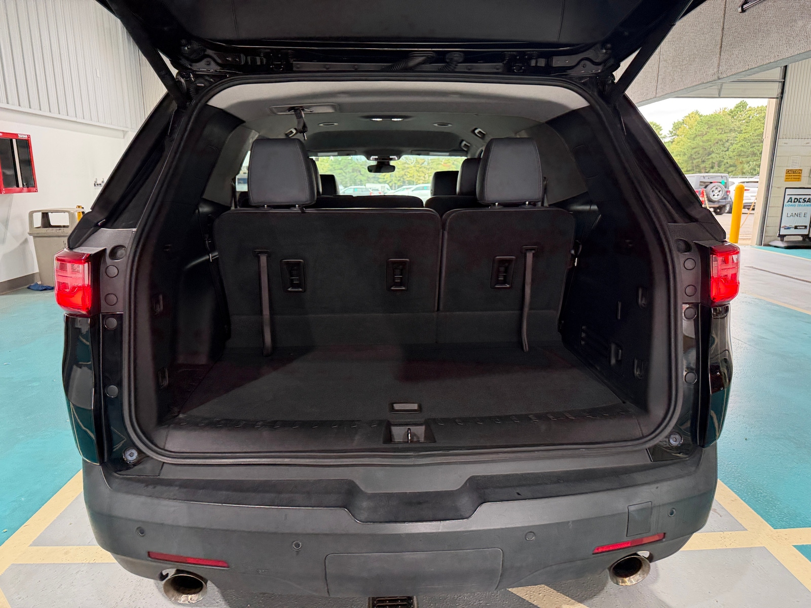 Thumbnail: 2021 Chevrolet Traverse - 6