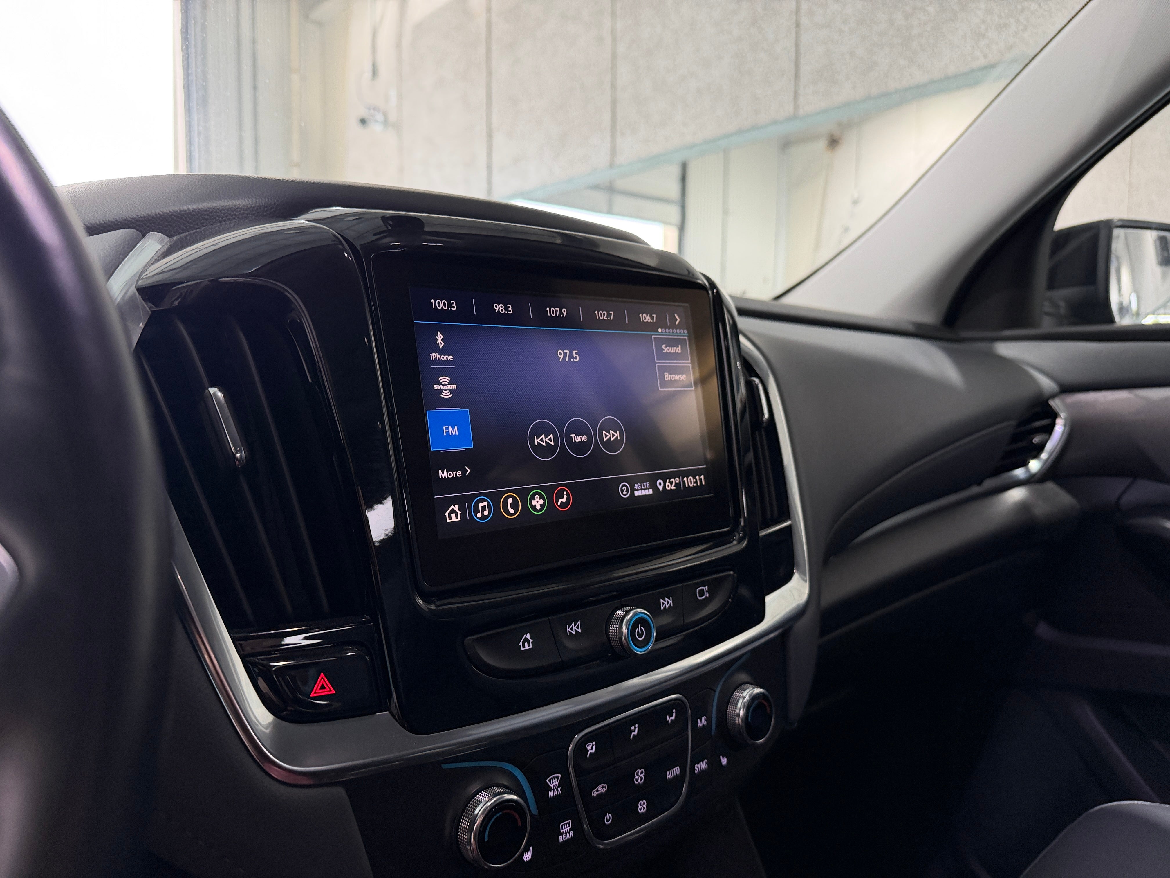 2021 Chevrolet Traverse 3LT - Photo 16