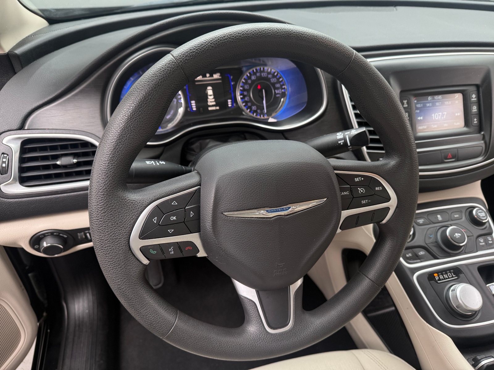 Thumbnail: 2016 Chrysler 200 - 5