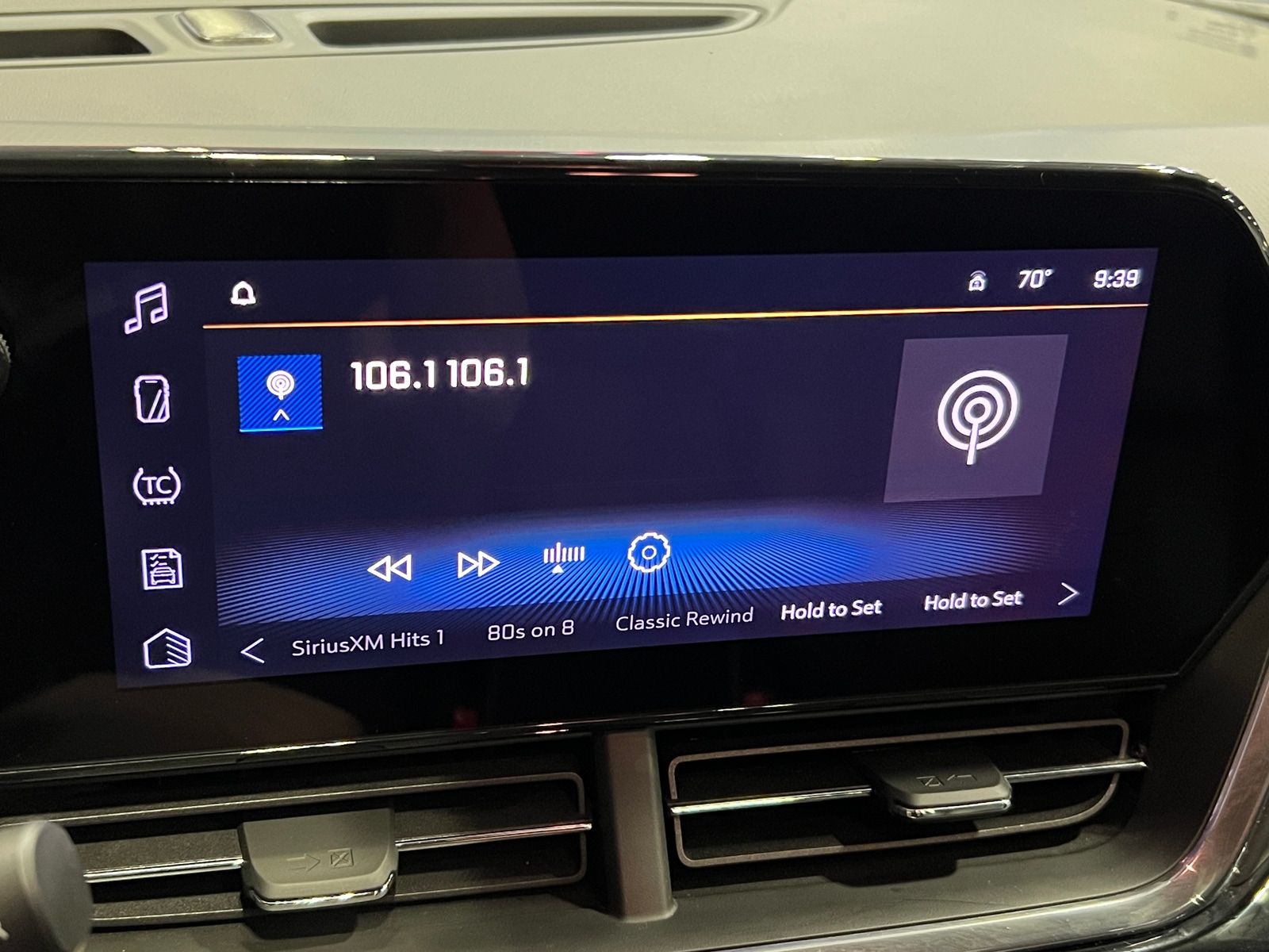 Thumbnail: 2025 Chevrolet Trax - 3