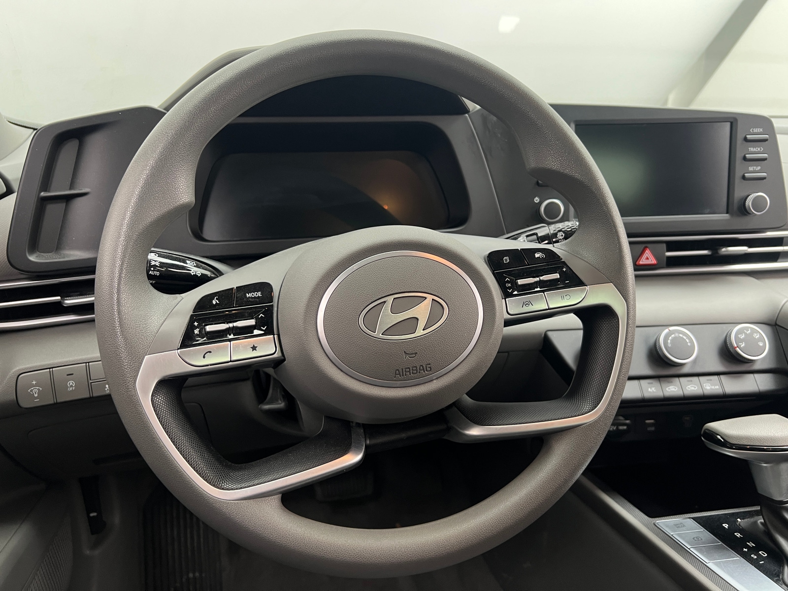 Thumbnail: 2024 Hyundai Elantra - 5