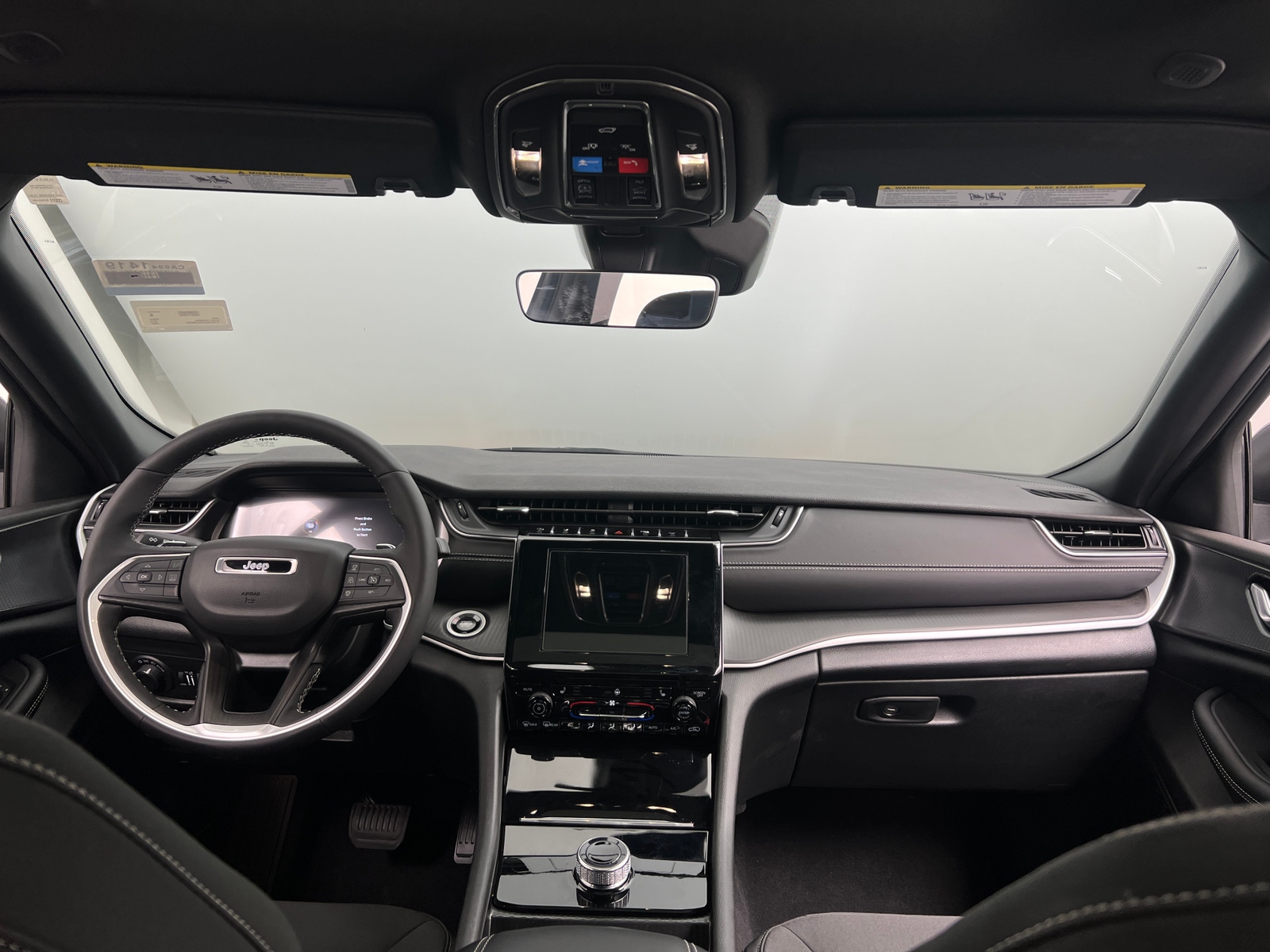 Thumbnail: 2025 Jeep Grand Cherokee - 3
