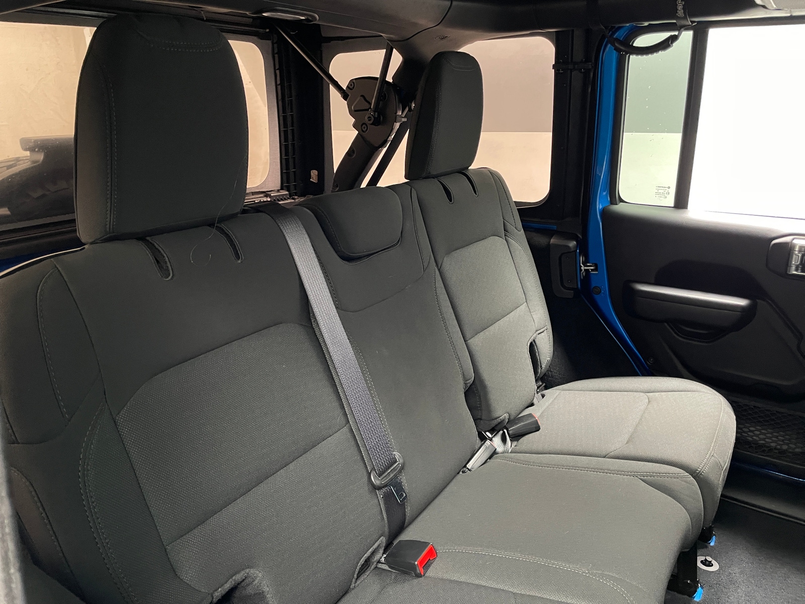 Thumbnail: 2022 Jeep Wrangler - 6
