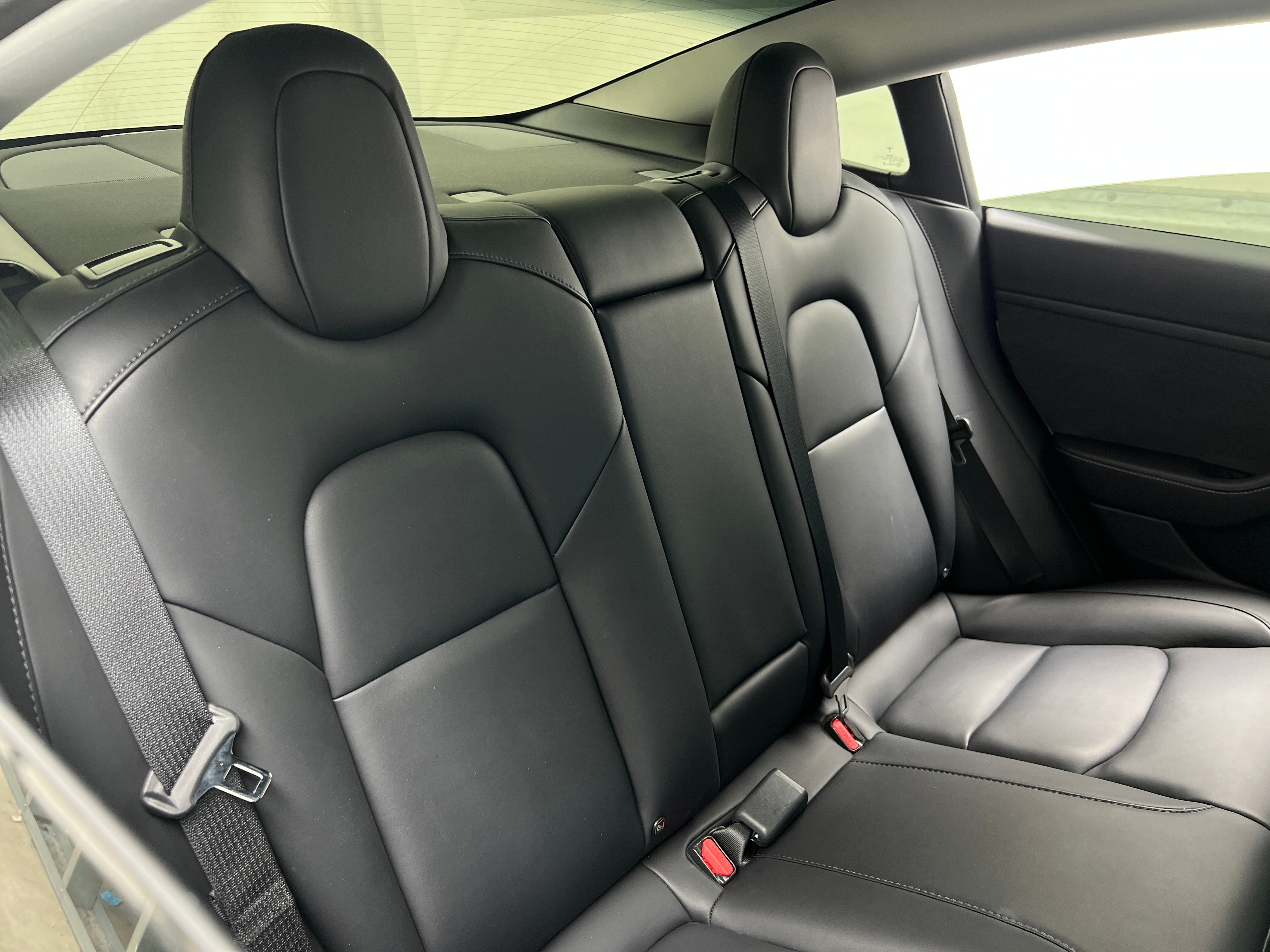 Used 2022 Tesla Model 3 Long Range with VIN 5YJ3E1EB5NF354619 for sale in Pewaukee, WI