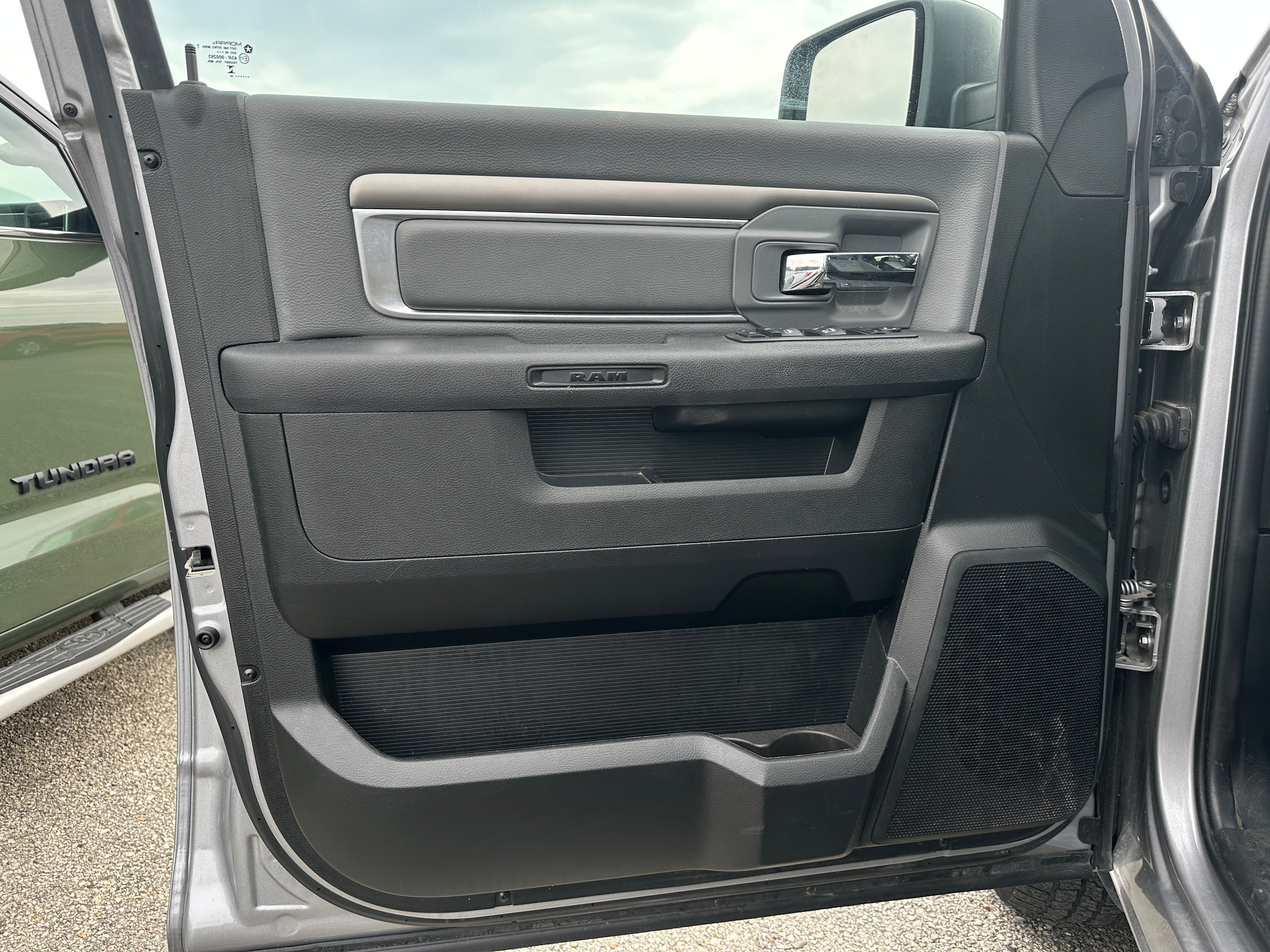 2024 RAM 1500 Classic