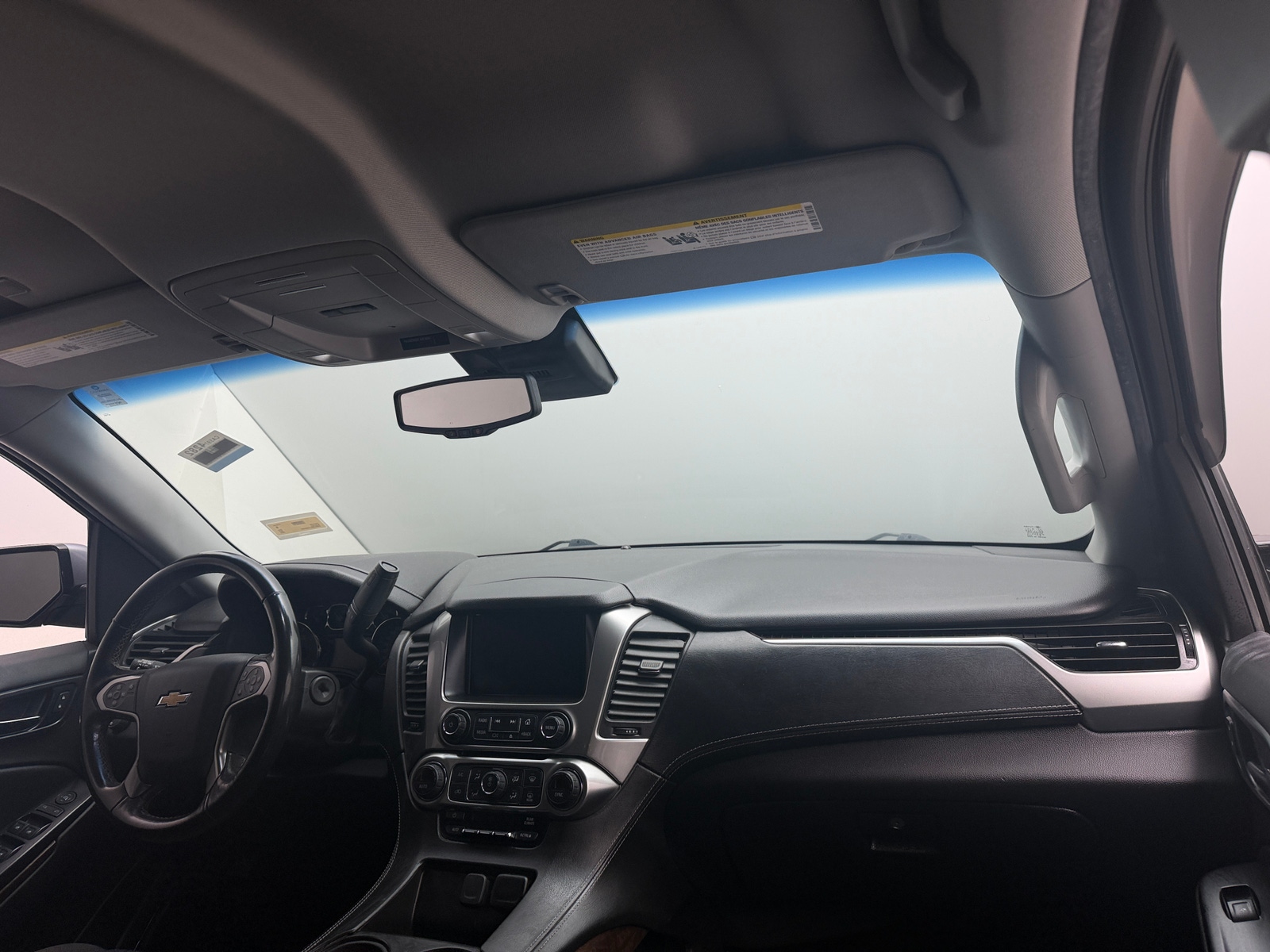 Thumbnail: 2018 Chevrolet Suburban - 3