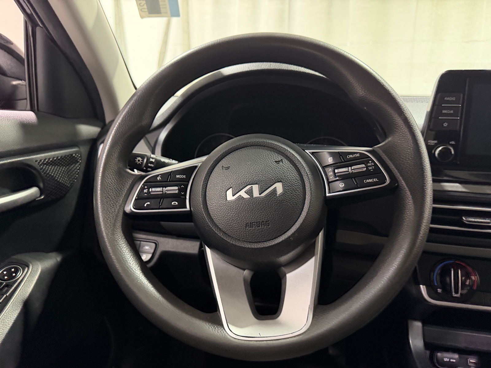 Thumbnail: 2022 Kia Seltos - 5