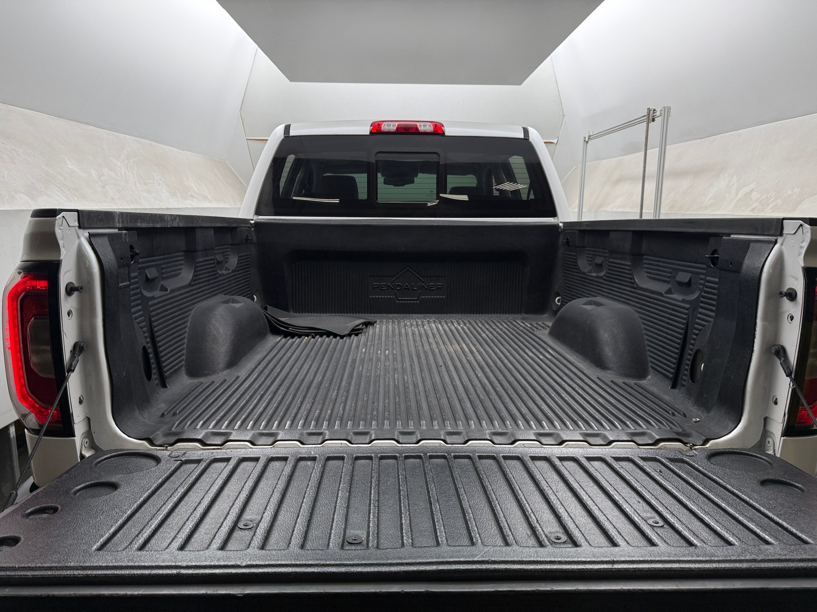 Thumbnail: 2017 GMC Sierra 1500 - 6