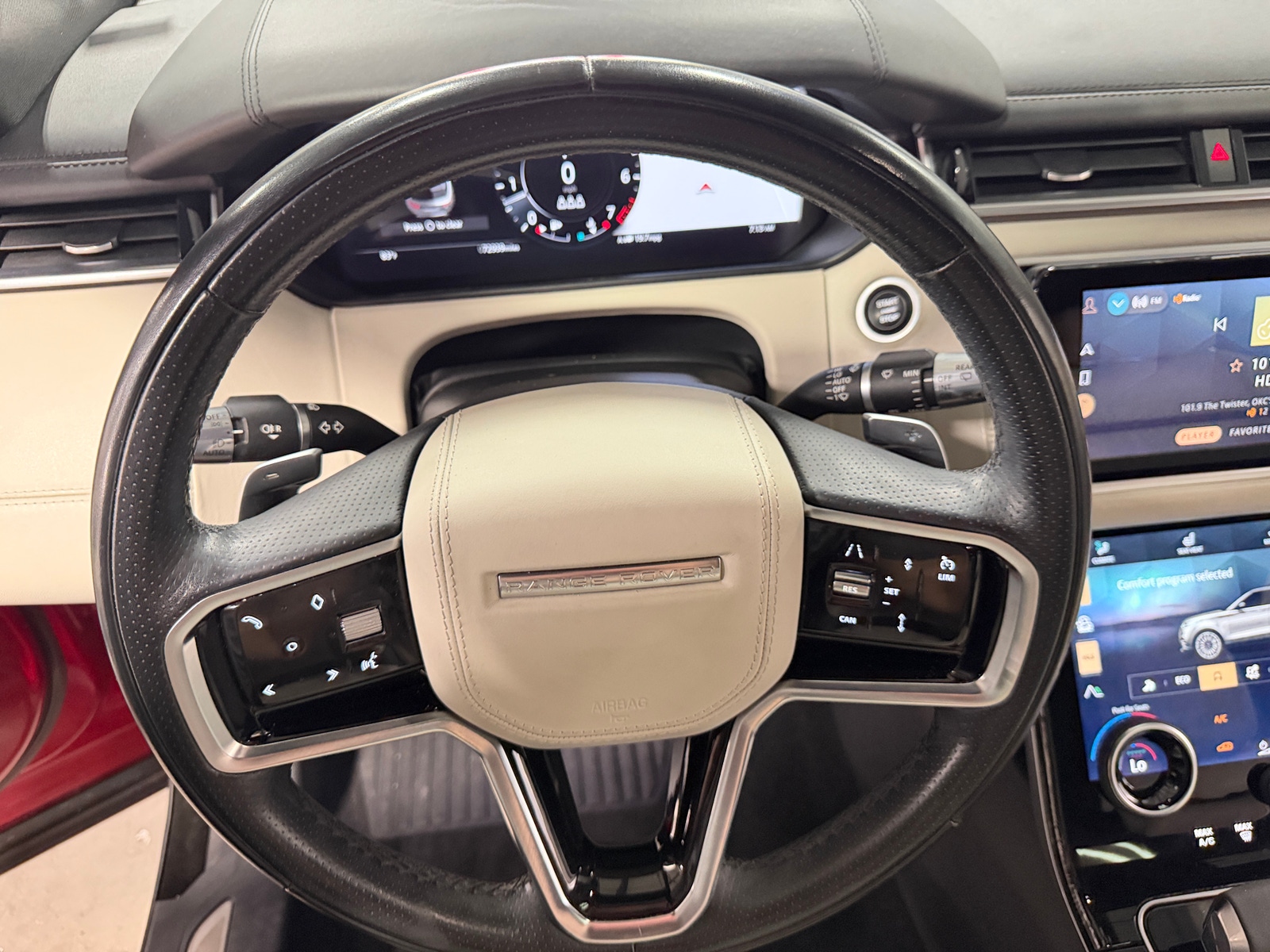 Thumbnail: 2021 Land Rover Range Rover Velar - 5