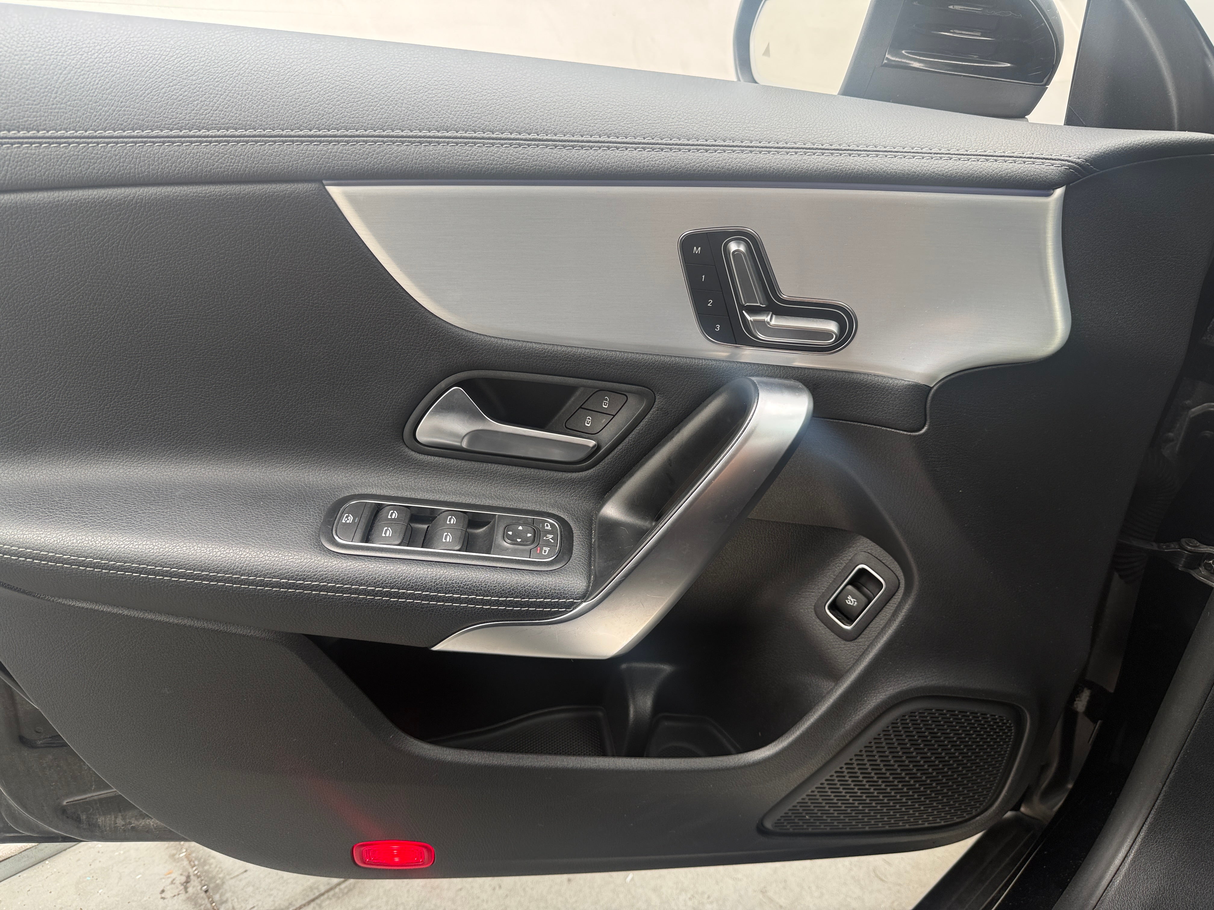 2025 Mercedes-Benz CLA
