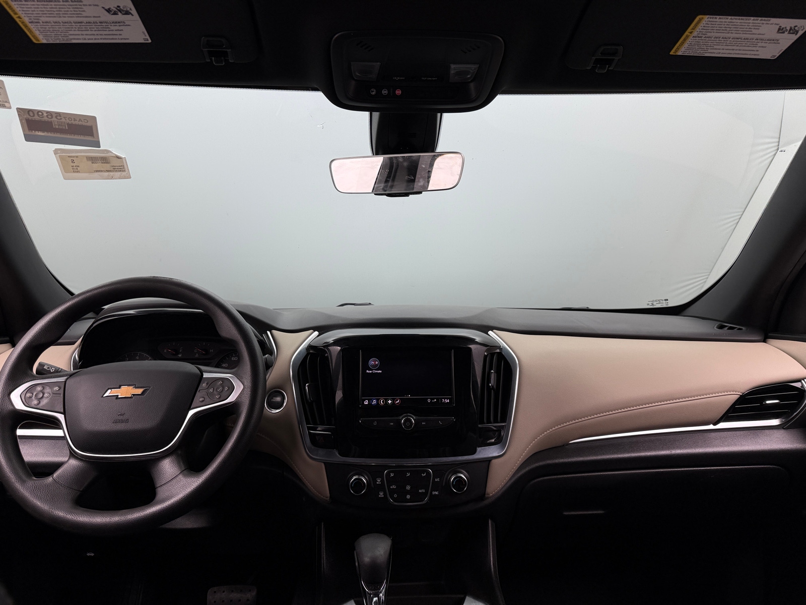 Thumbnail: 2023 Chevrolet Traverse - 3