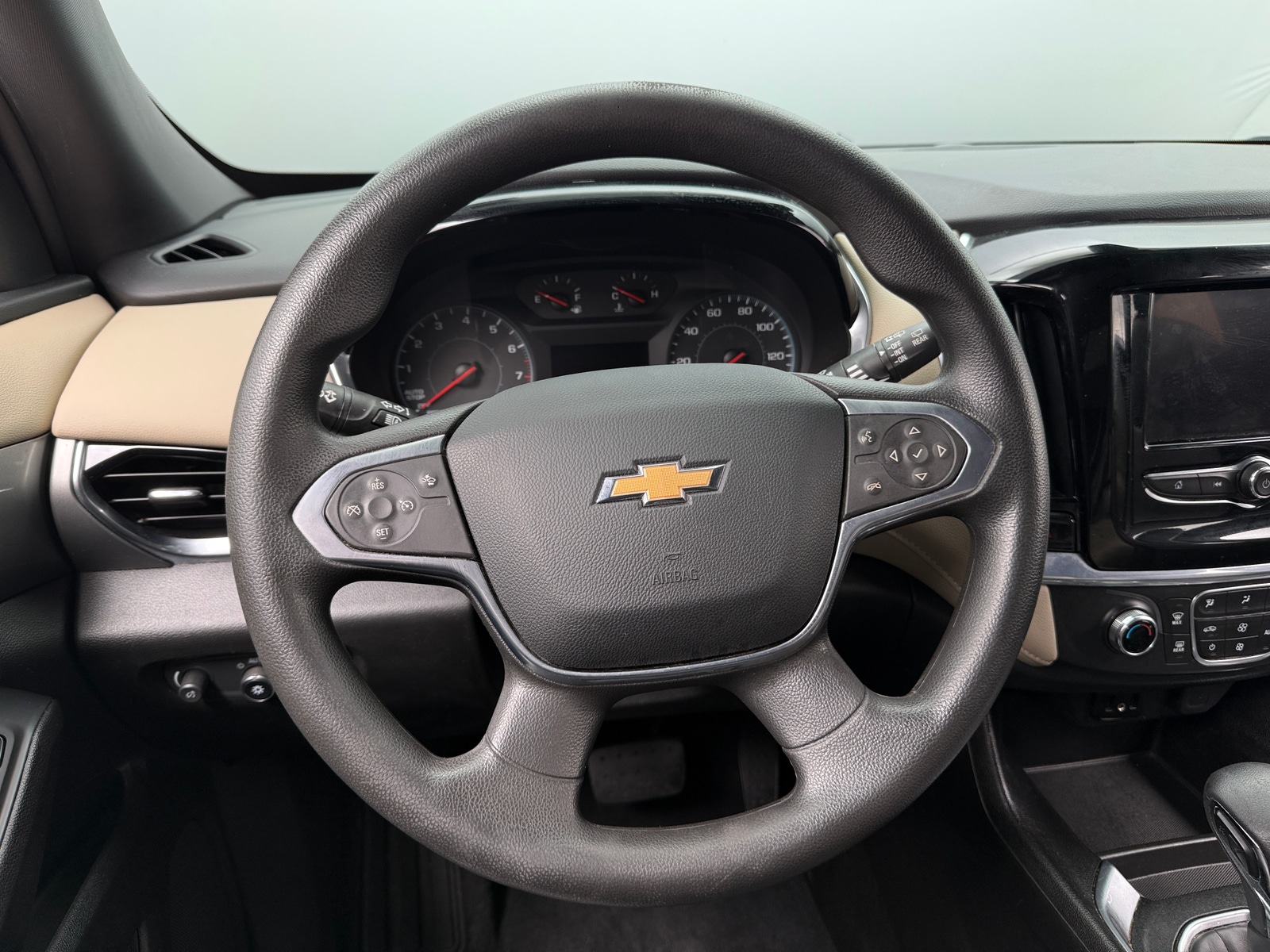 Thumbnail: 2023 Chevrolet Traverse - 5