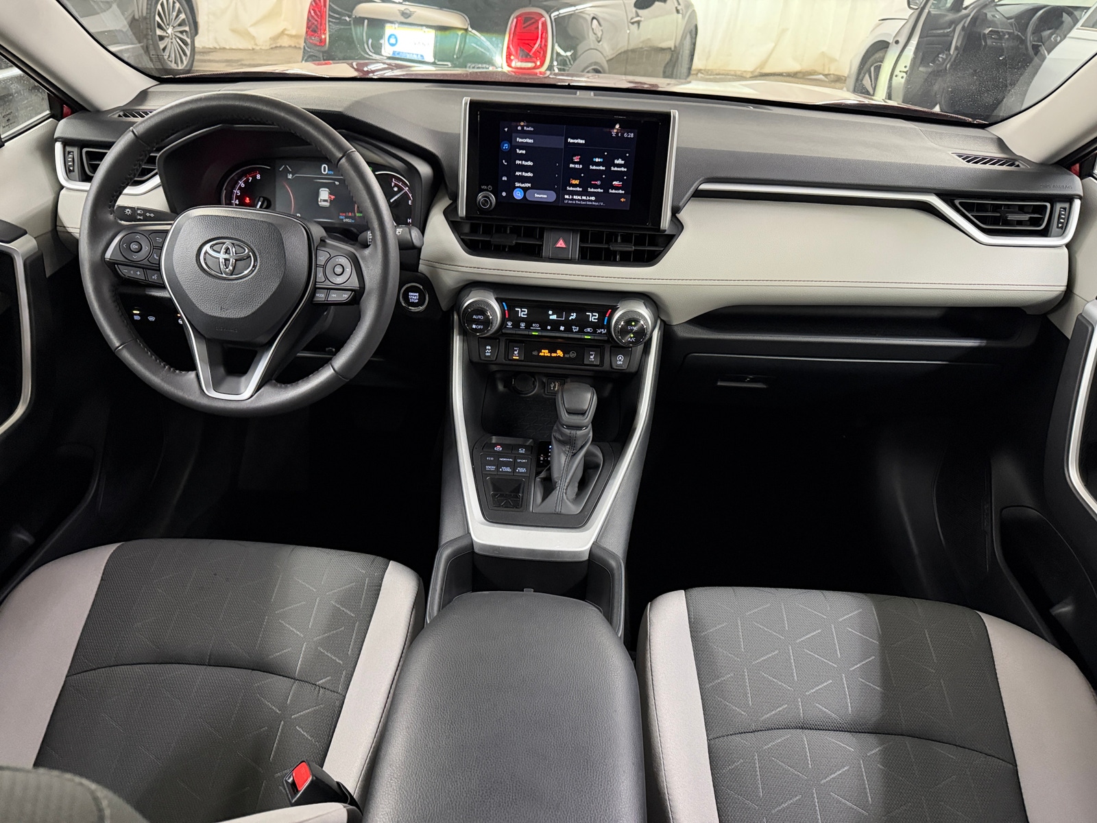 Thumbnail: 2025 Toyota RAV4 - 3