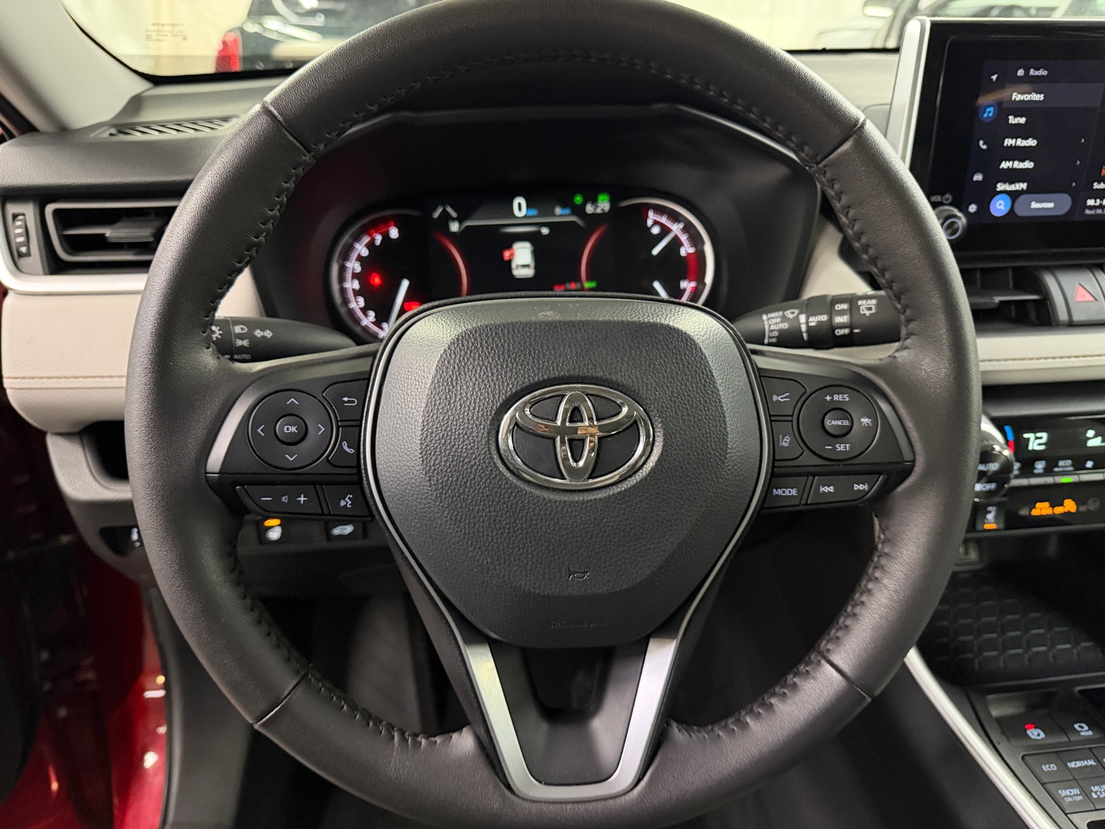 Thumbnail: 2025 Toyota RAV4 - 5