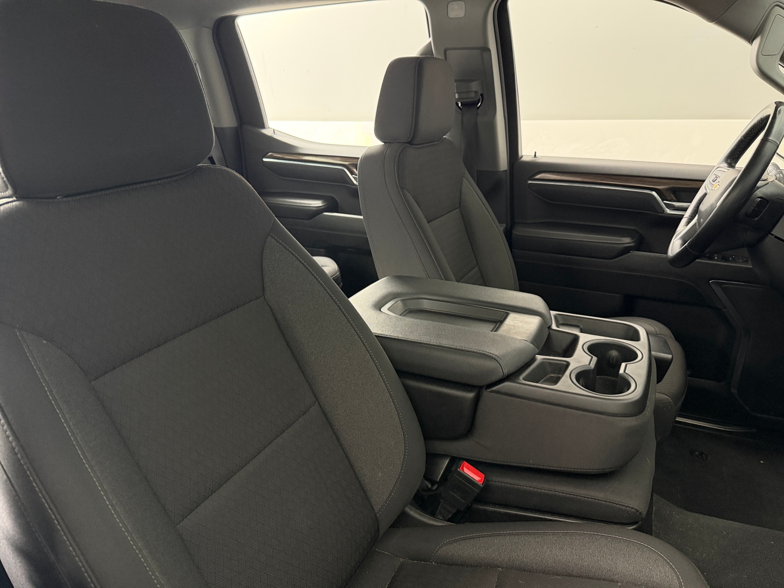 Thumbnail: 2024 Chevrolet Silverado 1500 - 2