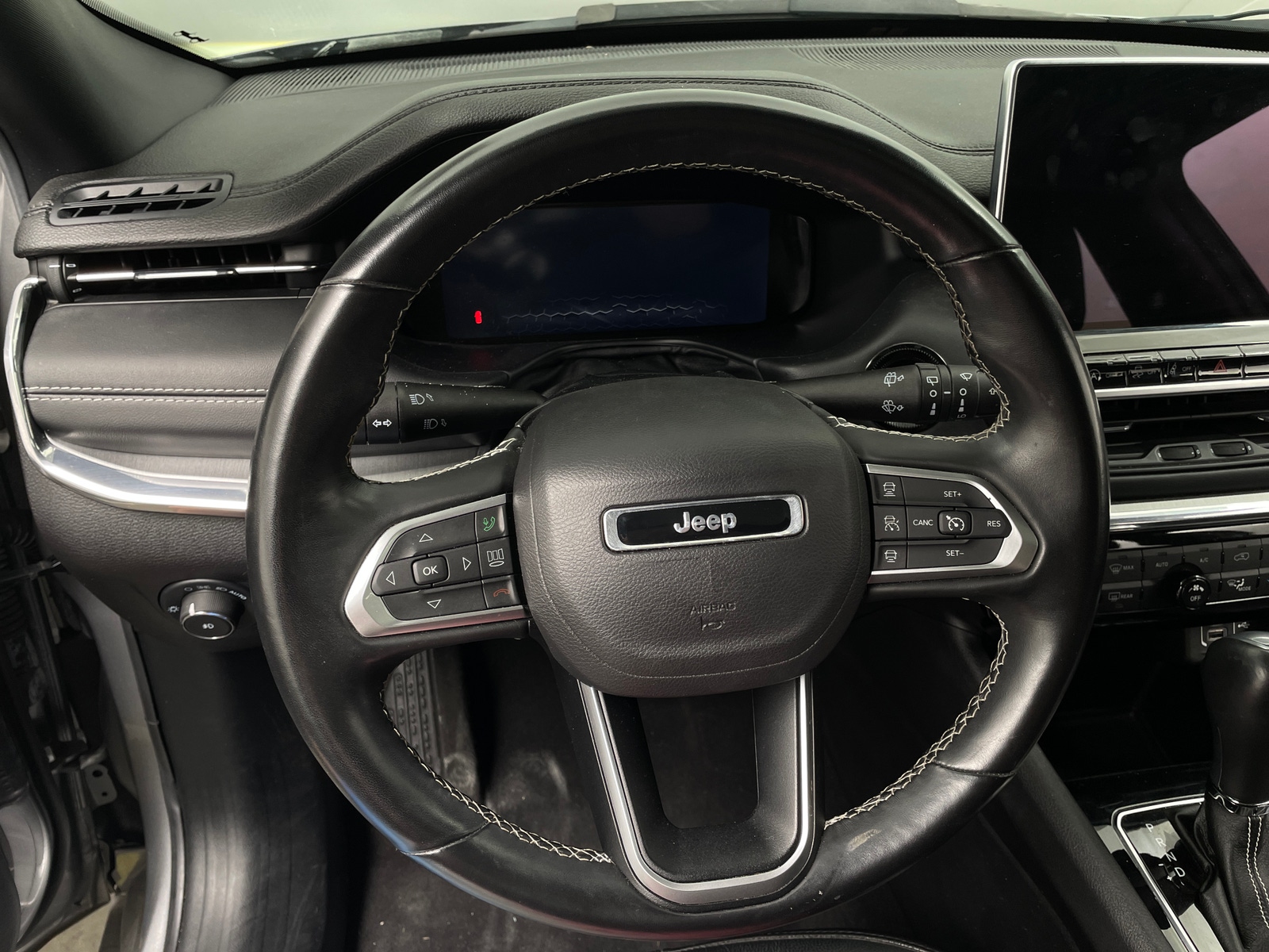 Thumbnail: 2022 Jeep Compass - 4