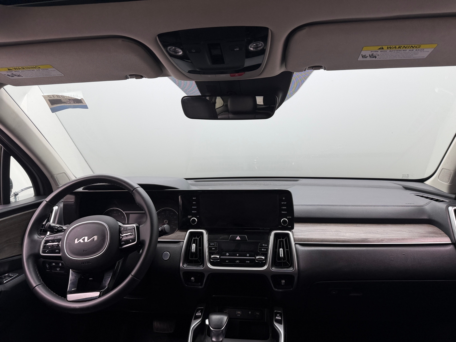Thumbnail: 2023 Kia Sorento - 2